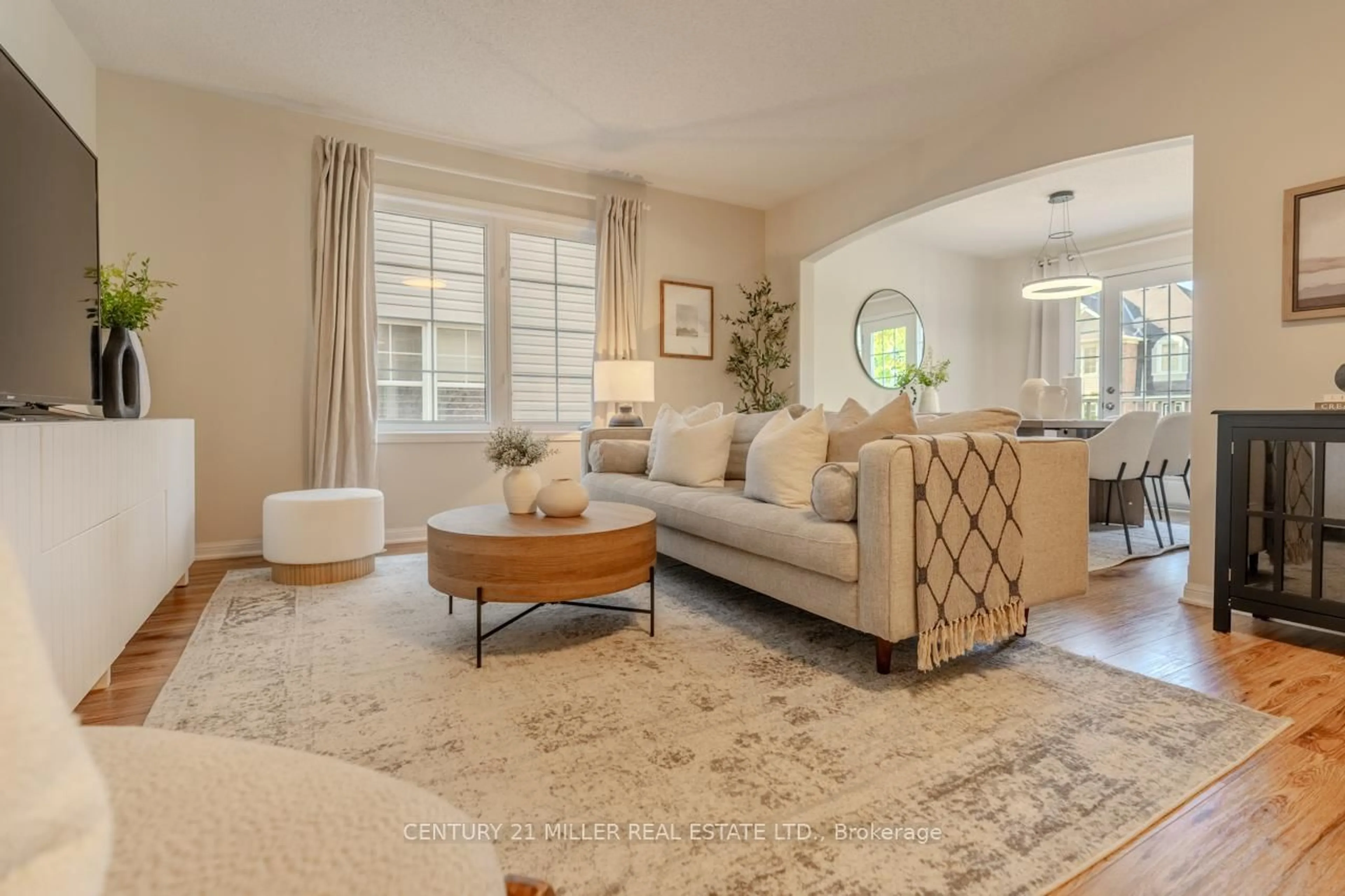 Living room with furniture, unknown for 935 Deverell Pl, Milton Ontario L9T 0M3