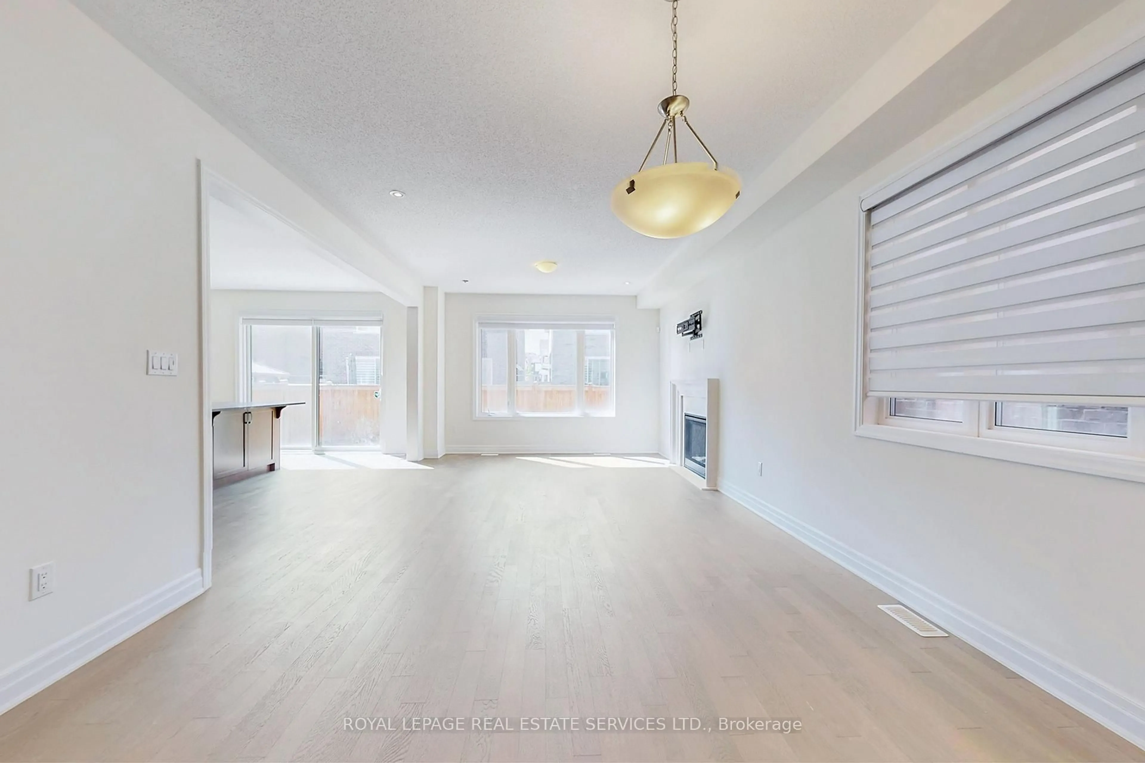 A pic of a room for 1388 Sycamore Garden, Milton Ontario L9E 1R3