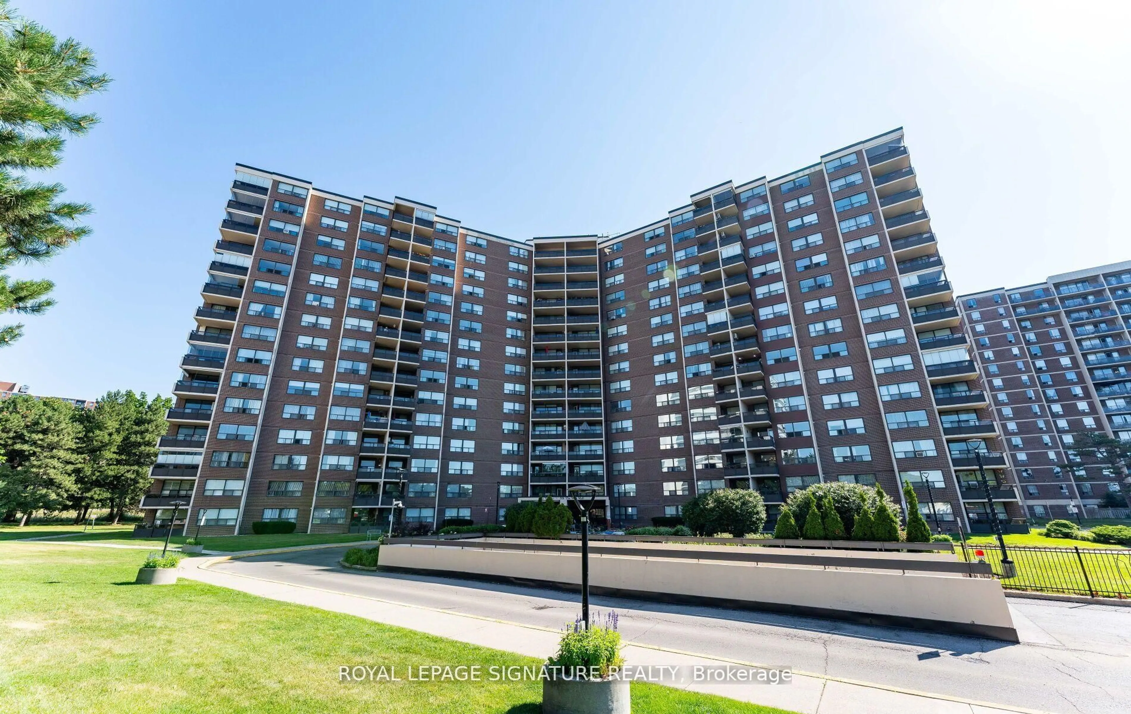 A pic from outside/outdoor area/front of a property/back of a property/a pic from drone, unknown for 551 The West Mall #620, Toronto Ontario M9C 1G7