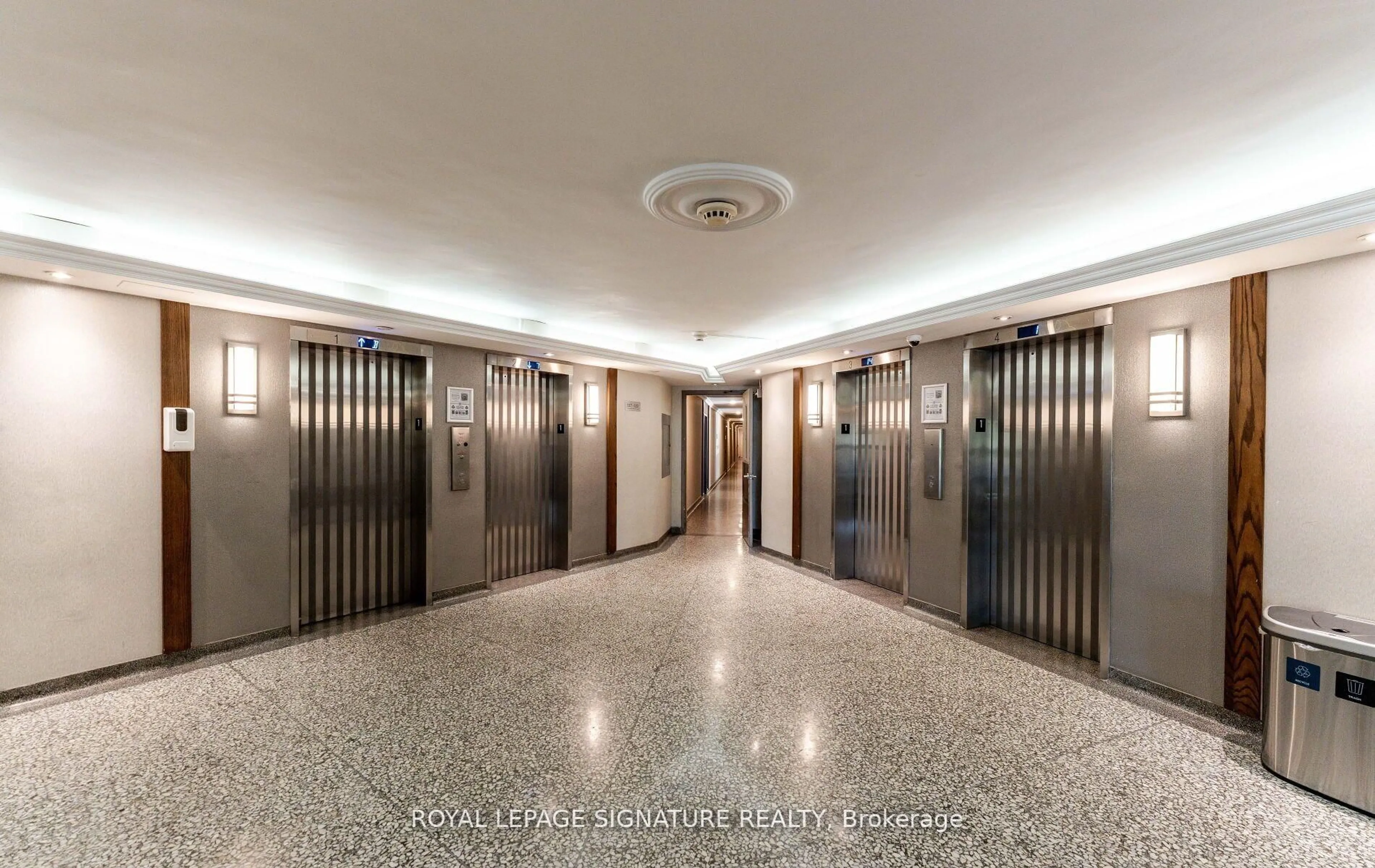 Indoor foyer for 551 The West Mall #620, Toronto Ontario M9C 1G7