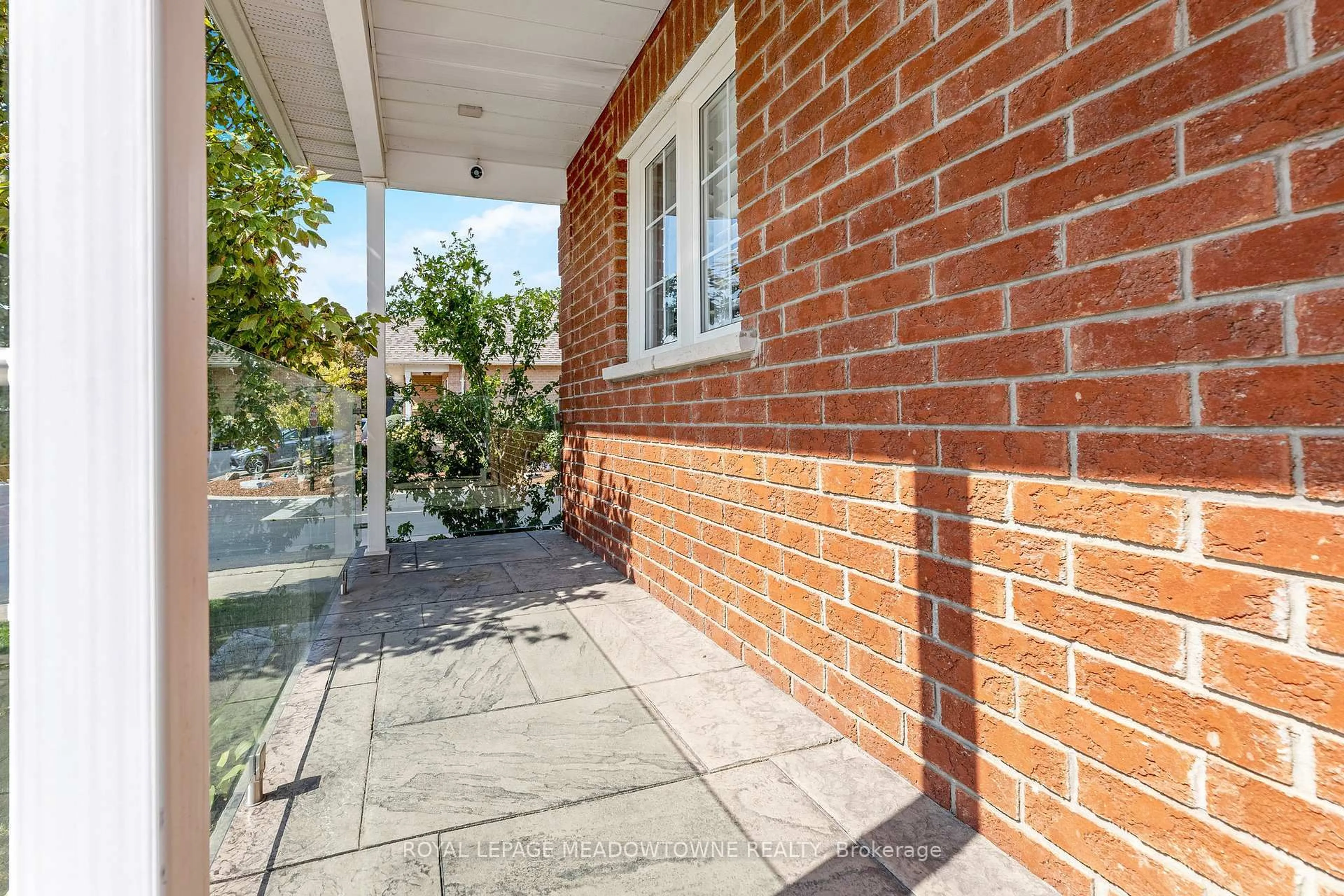 Unknown for 331 Centennial Forest Dr, Milton Ontario L9T 5X4