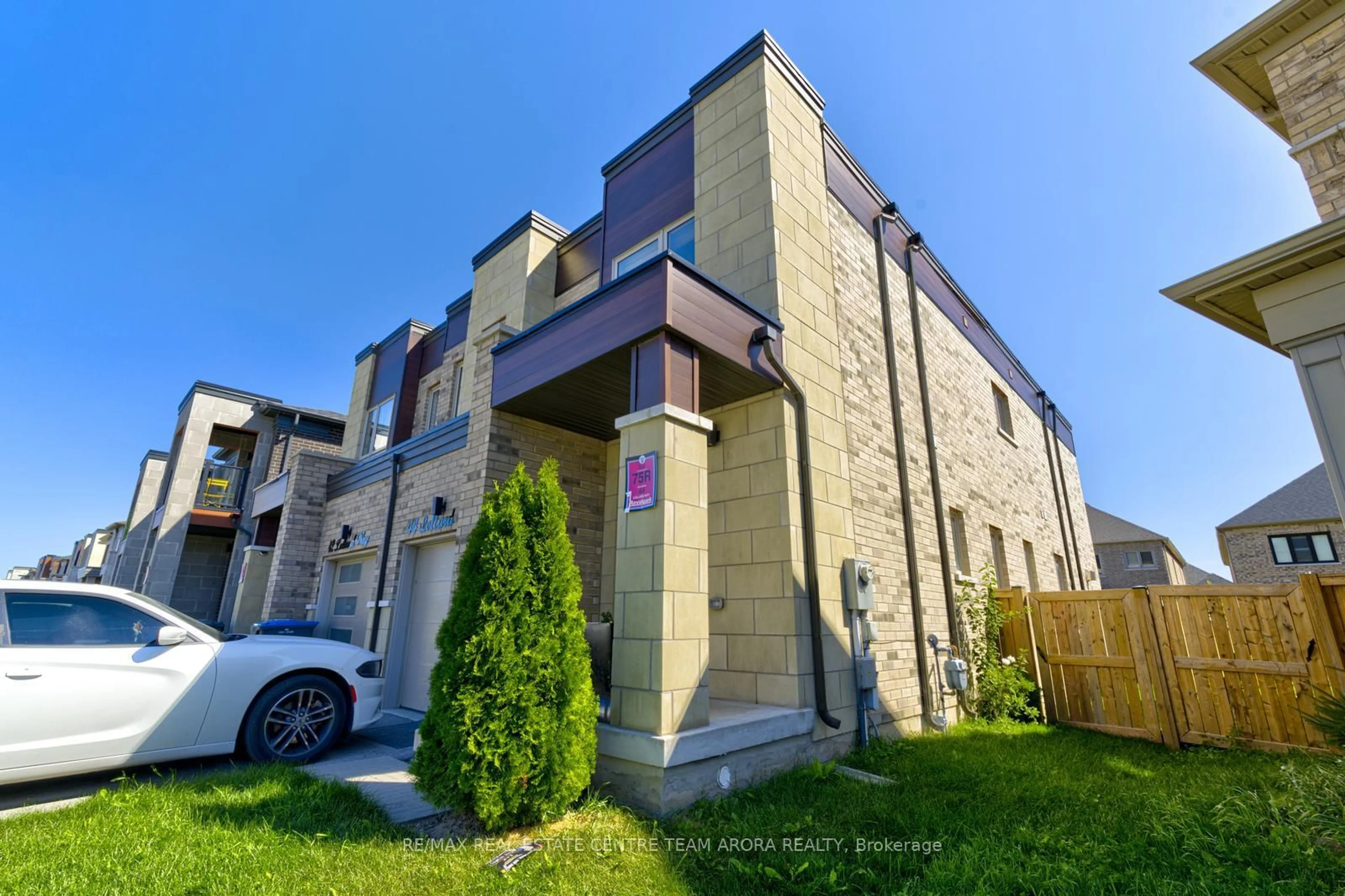 Home with brick exterior material, building for 44 Lollard Way, Brampton Ontario L6Y 0E4