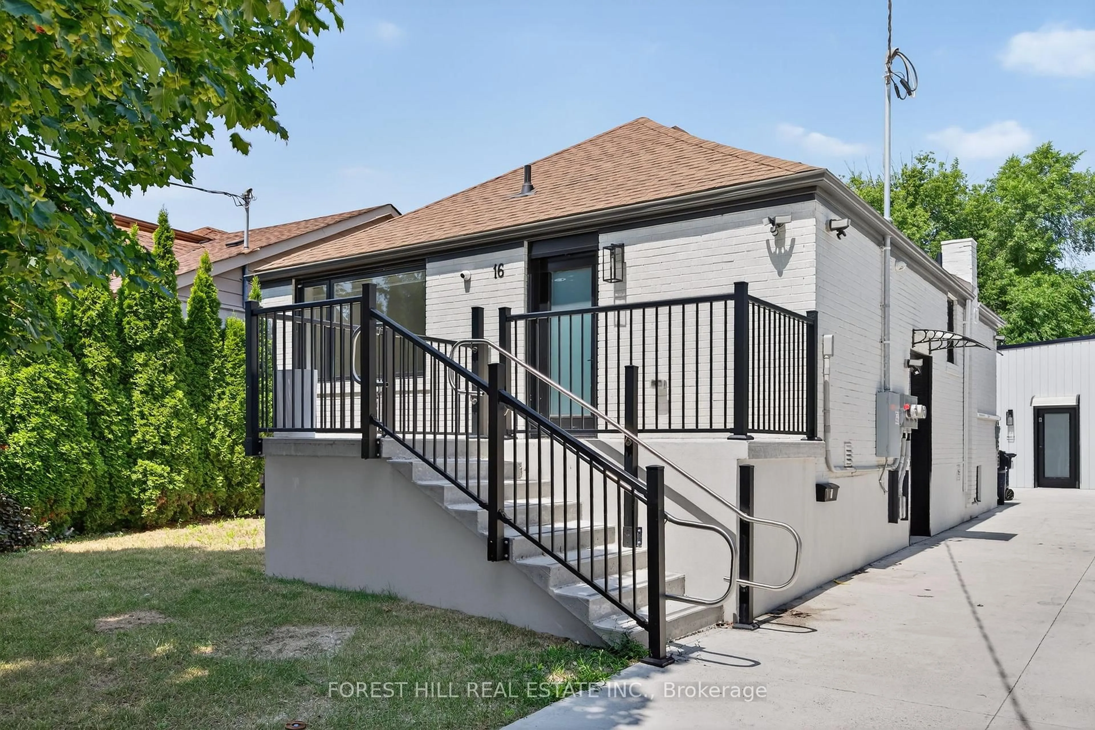 Unknown for 16 John Best Ave, Toronto Ontario M9N 1C3