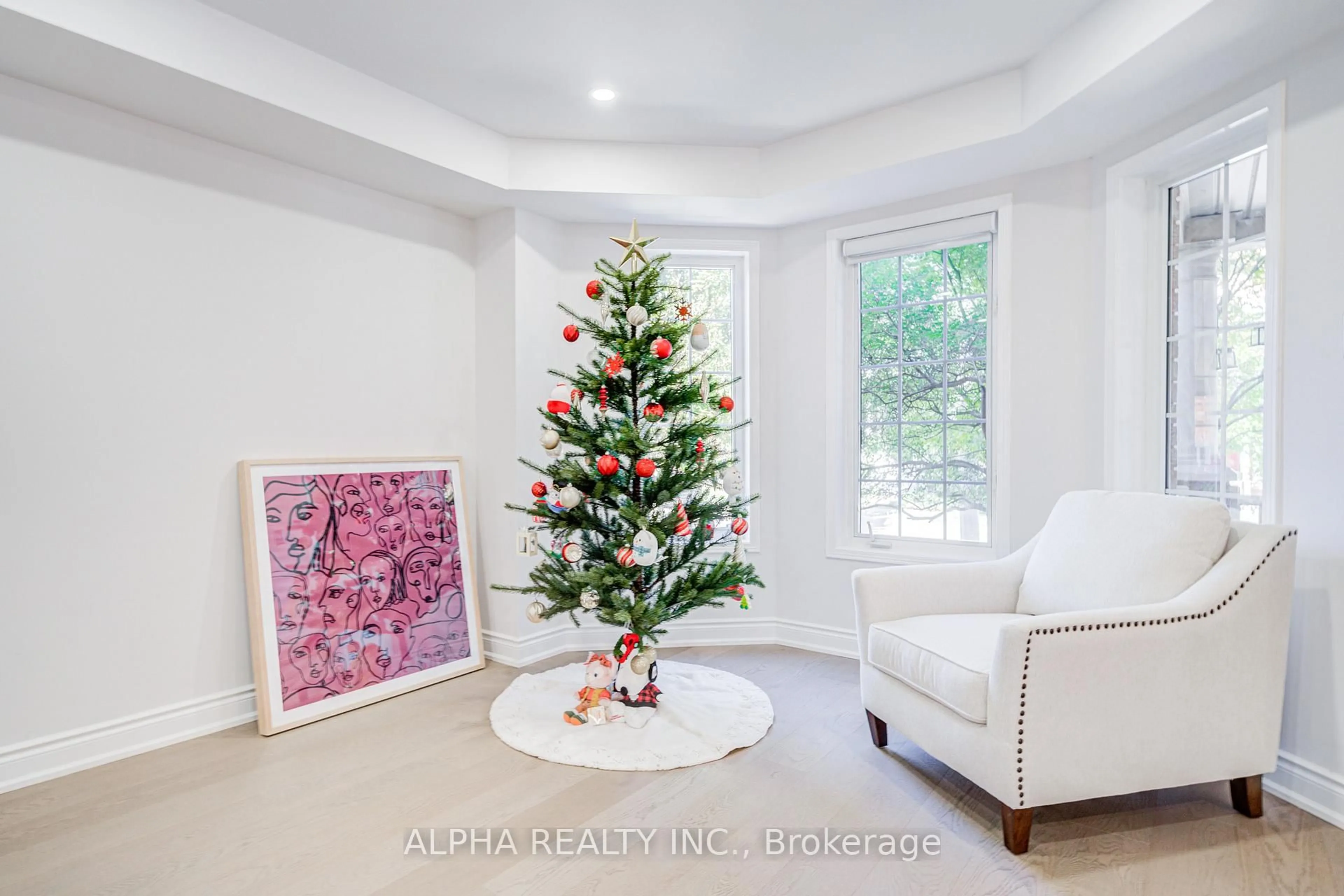 Unknown for 102 Roxton Rd, Oakville Ontario L6H 6V4