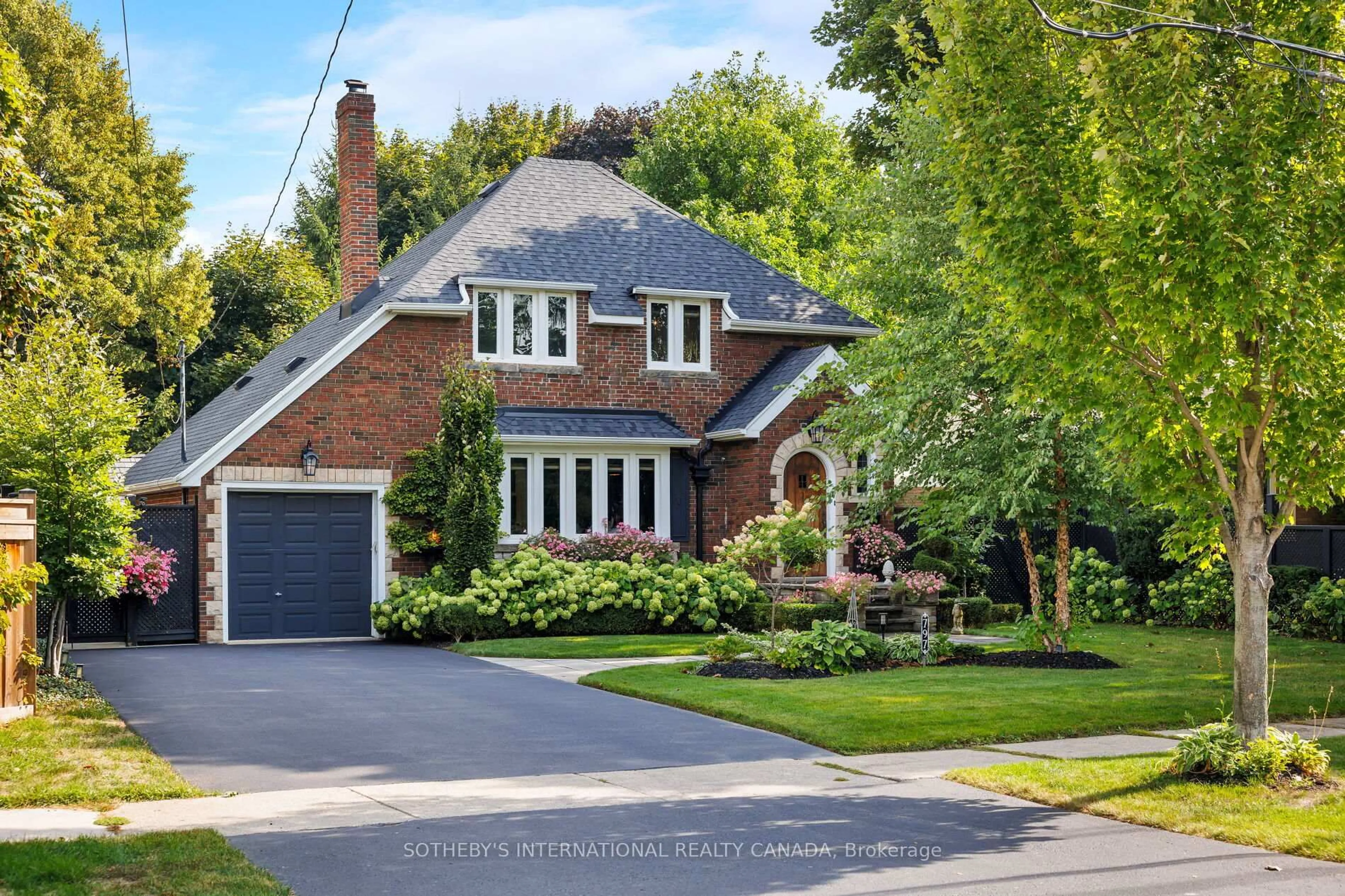 Home with brick exterior material, street for 797 Clarkson Rd, Mississauga Ontario L5J 2V2