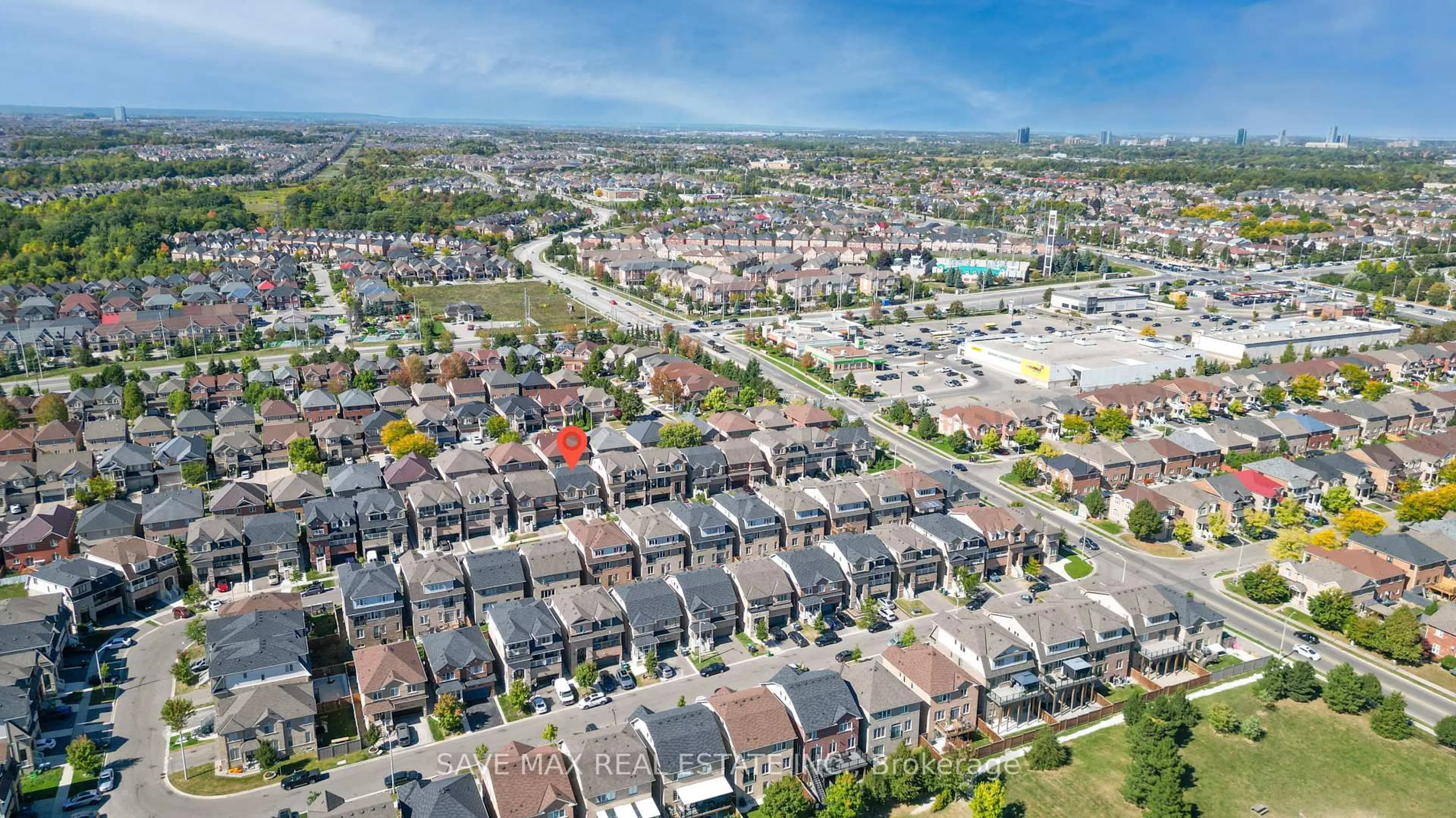 A pic from outside/outdoor area/front of a property/back of a property/a pic from drone, street for 66 Geranium Cres, Brampton Ontario L6Y 1N8