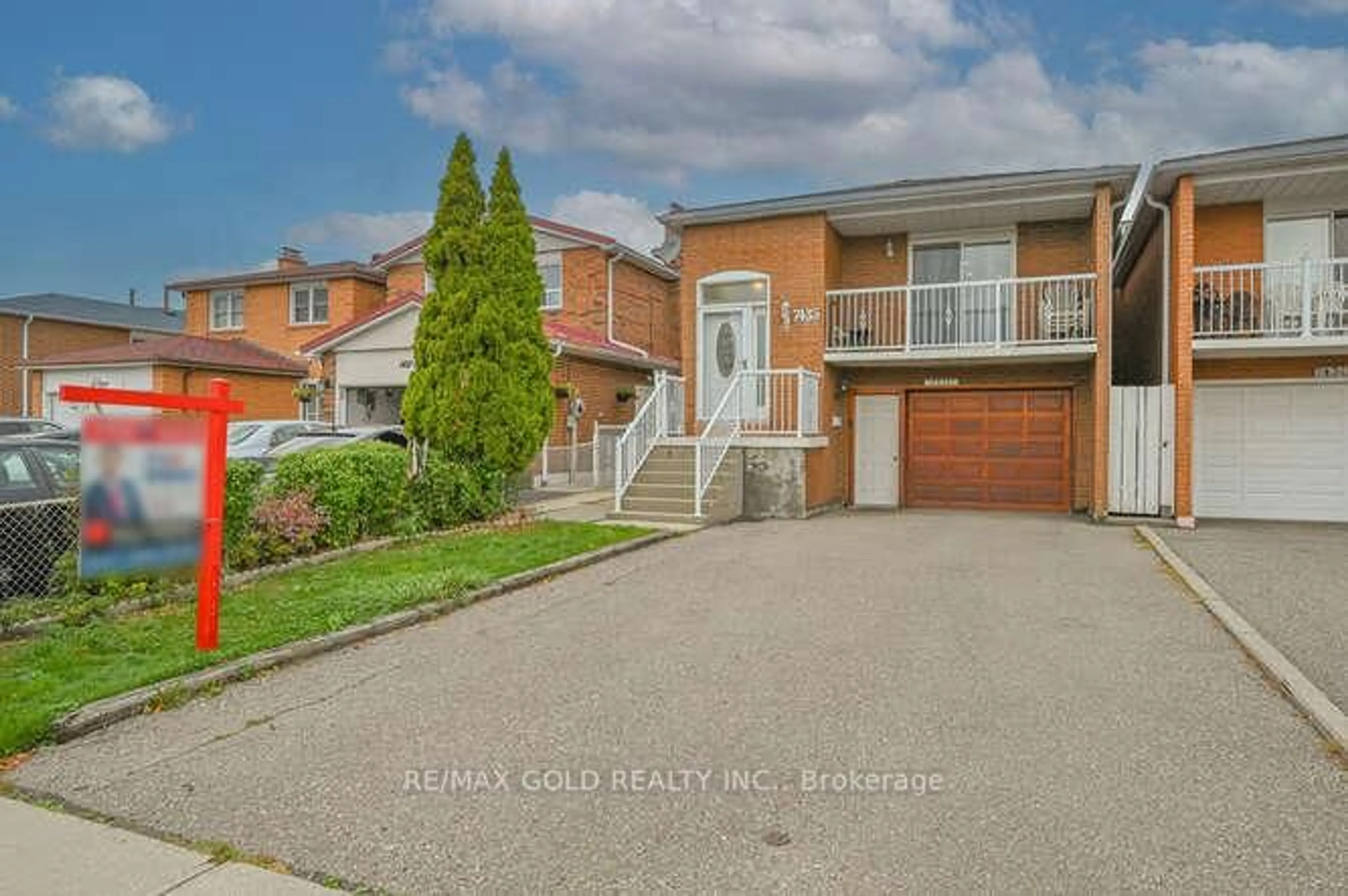 Home with brick exterior material, street for 7433 Sigsbee Dr, Mississauga Ontario L4T 3S5