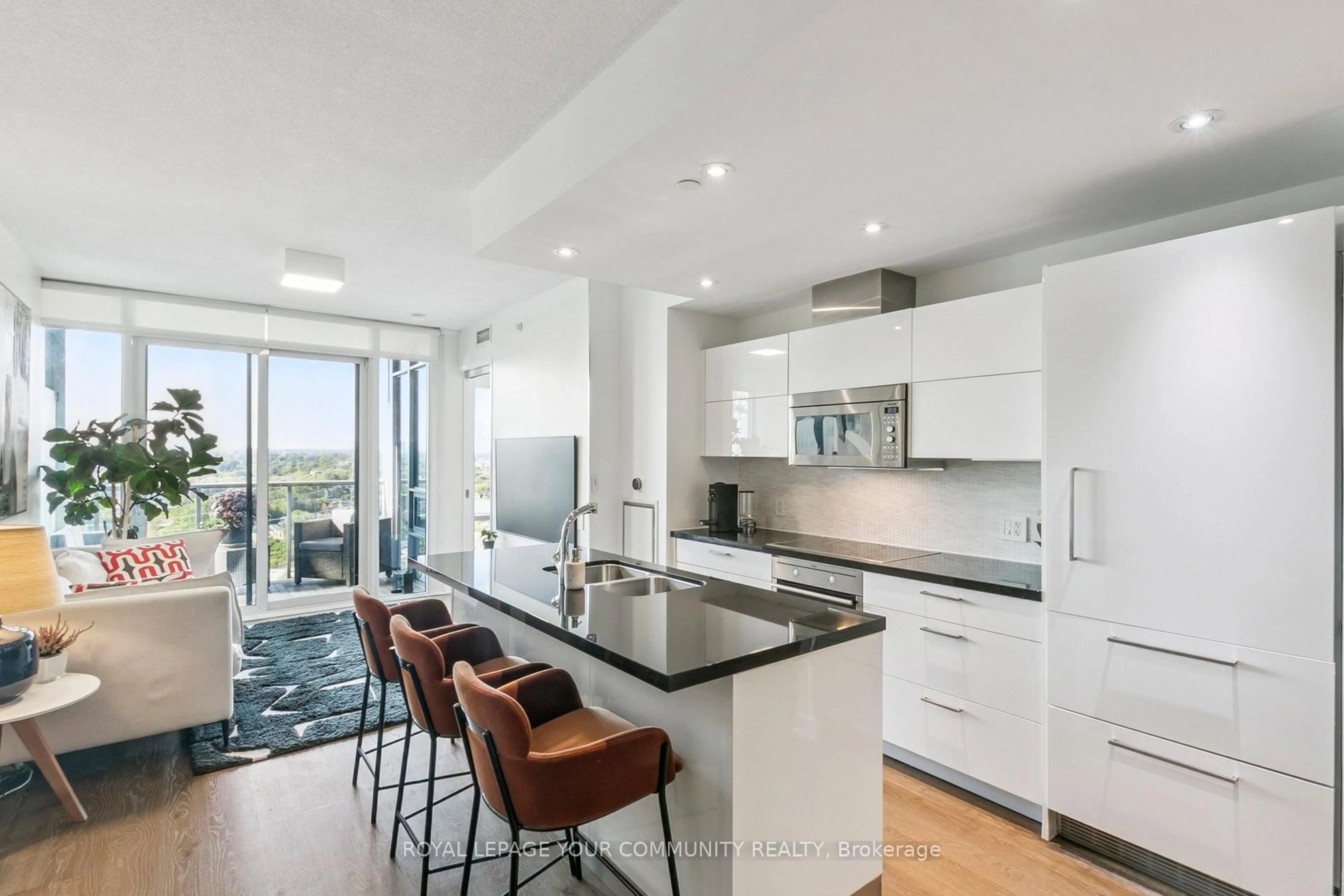 Open concept kitchen, unknown for 88 Park Lawn Rd #2112, Toronto Ontario M8Y 0B6