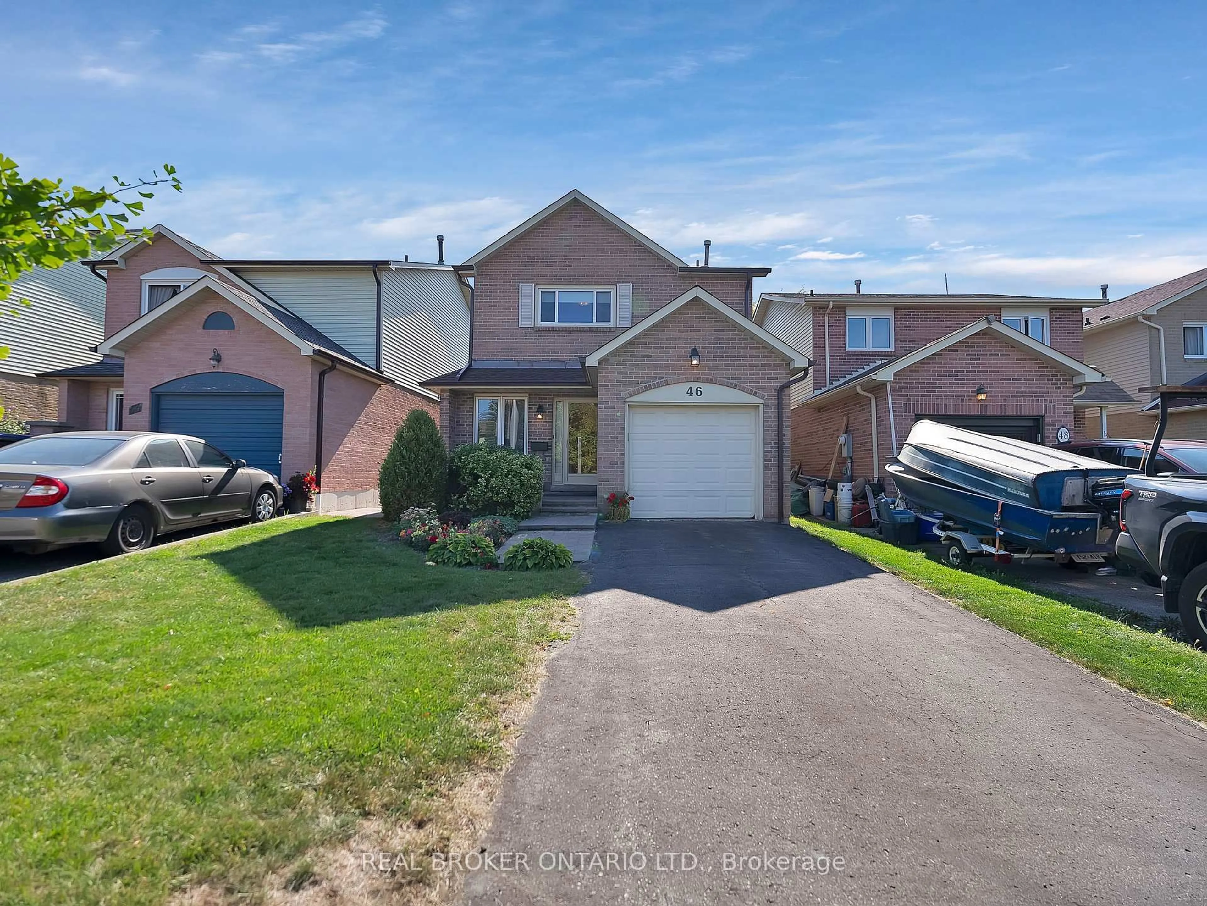 A pic from outside/outdoor area/front of a property/back of a property/a pic from drone, street for 46 Swennen Dr, Brampton Ontario L6V 4E2