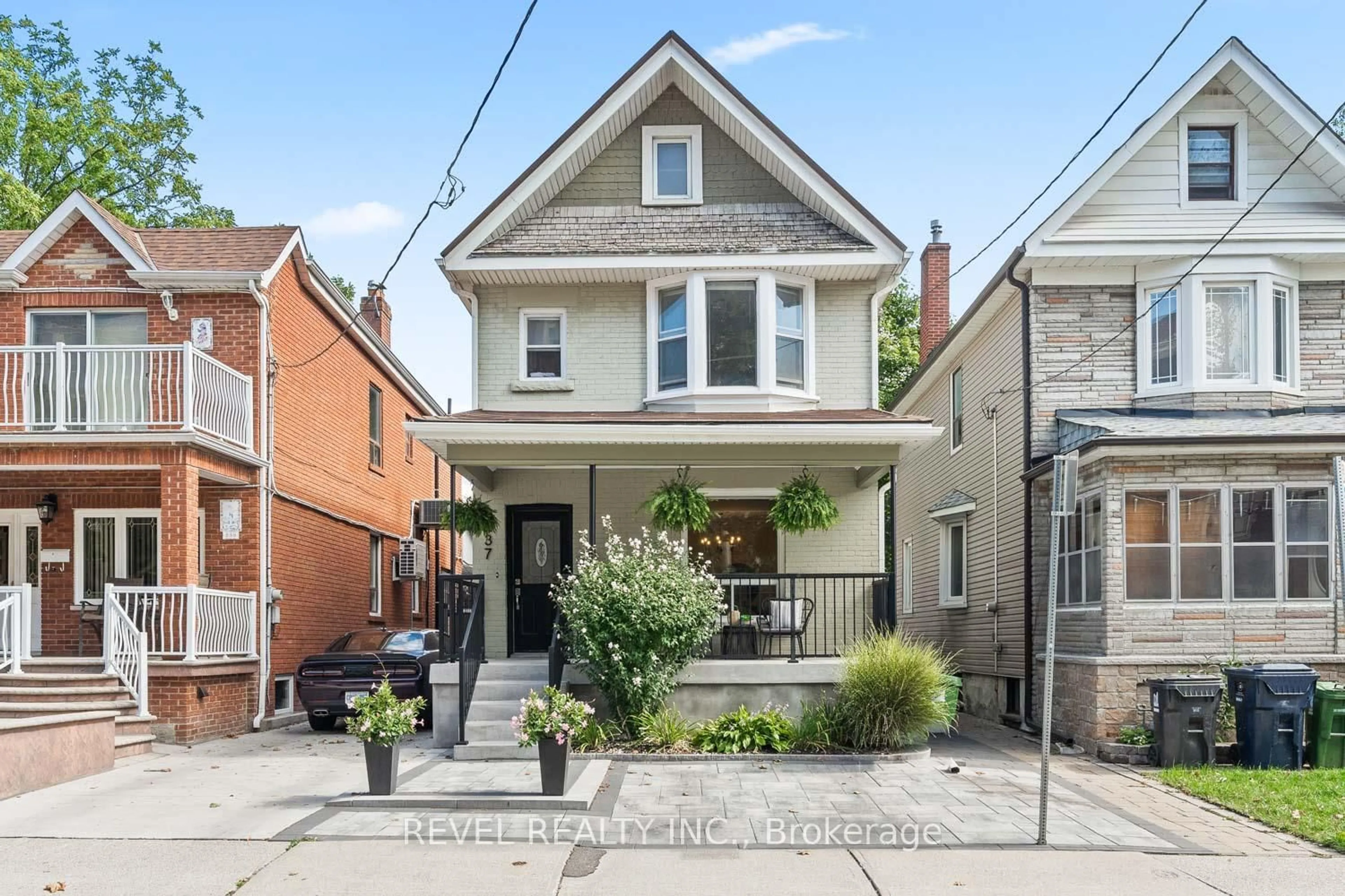 Home with brick exterior material, street for 237 Bartlett Ave, Toronto Ontario M6H 3G3
