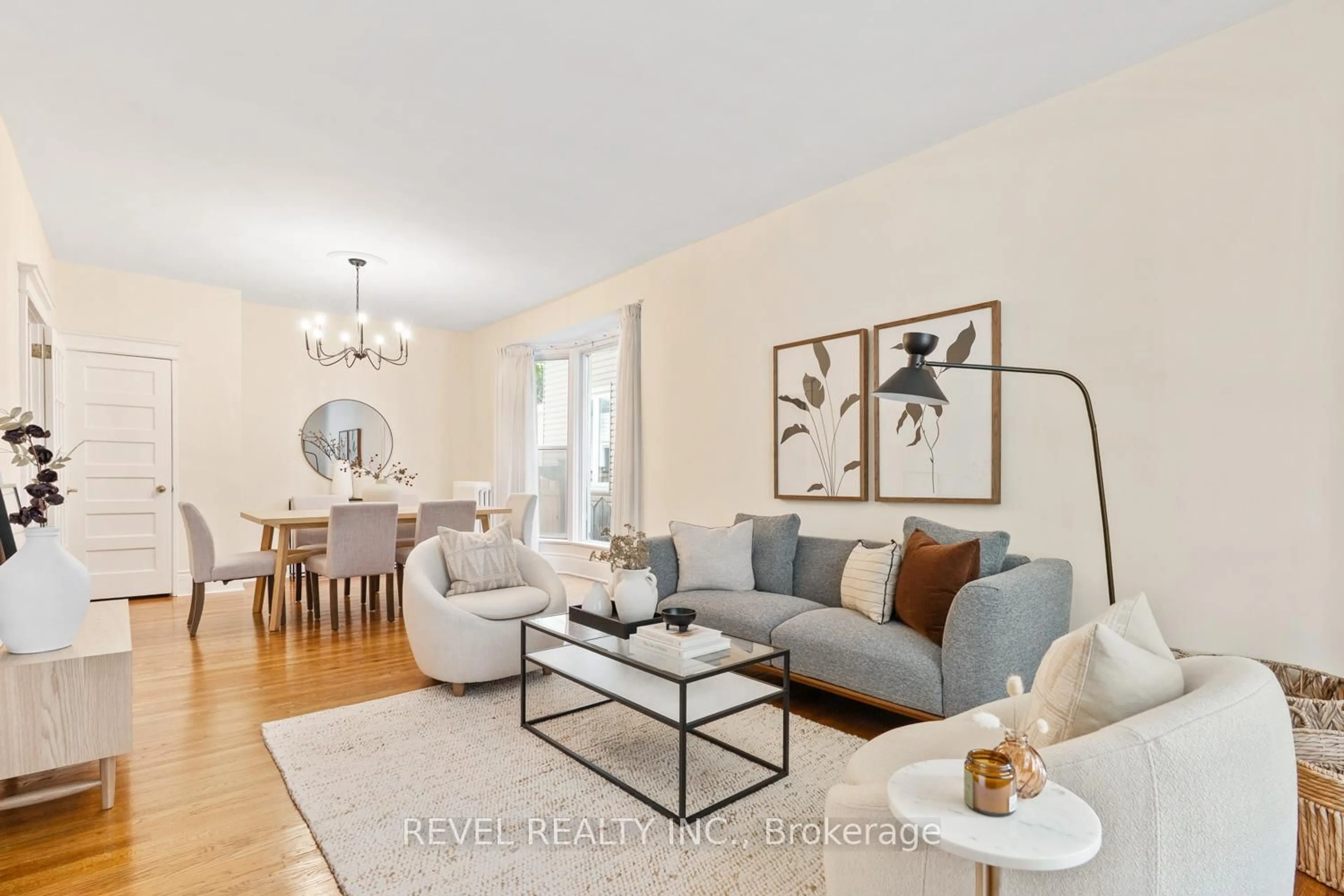 Living room with furniture, unknown for 237 Bartlett Ave, Toronto Ontario M6H 3G3