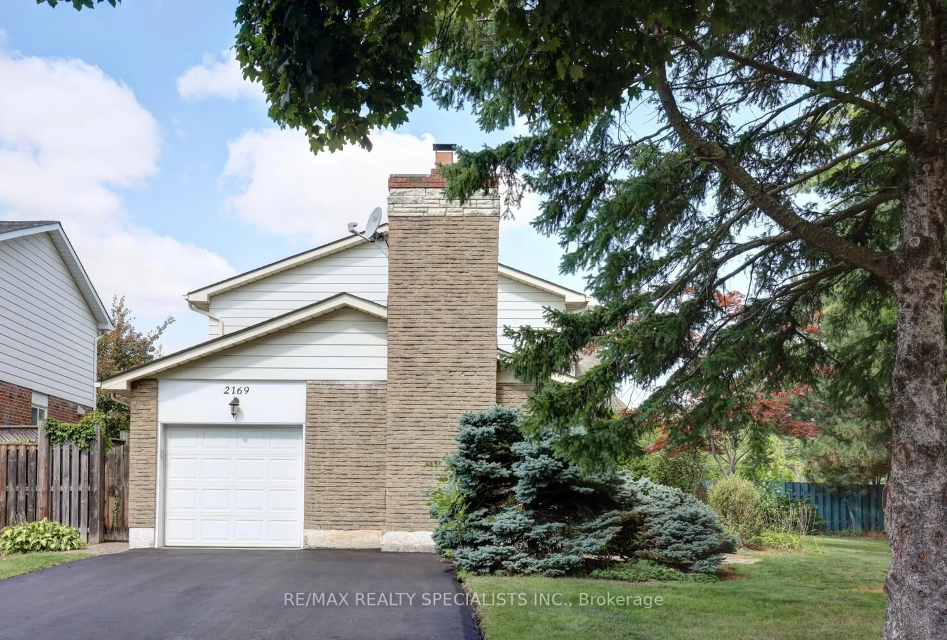 Unknown for 2169 Malden Crt, Mississauga Ontario L5K 1W4