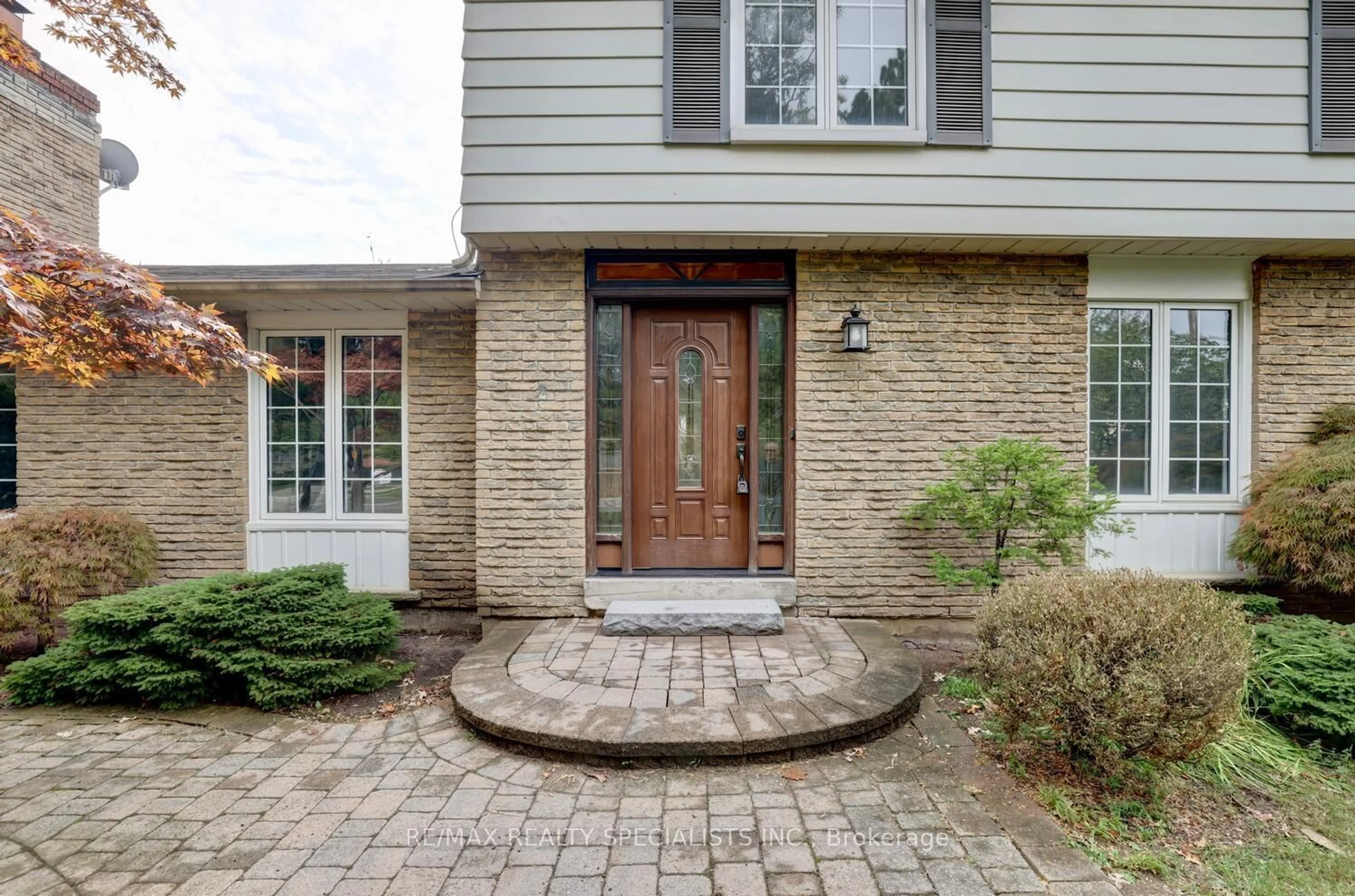 Home with brick exterior material, street for 2169 Malden Crt, Mississauga Ontario L5K 1W4