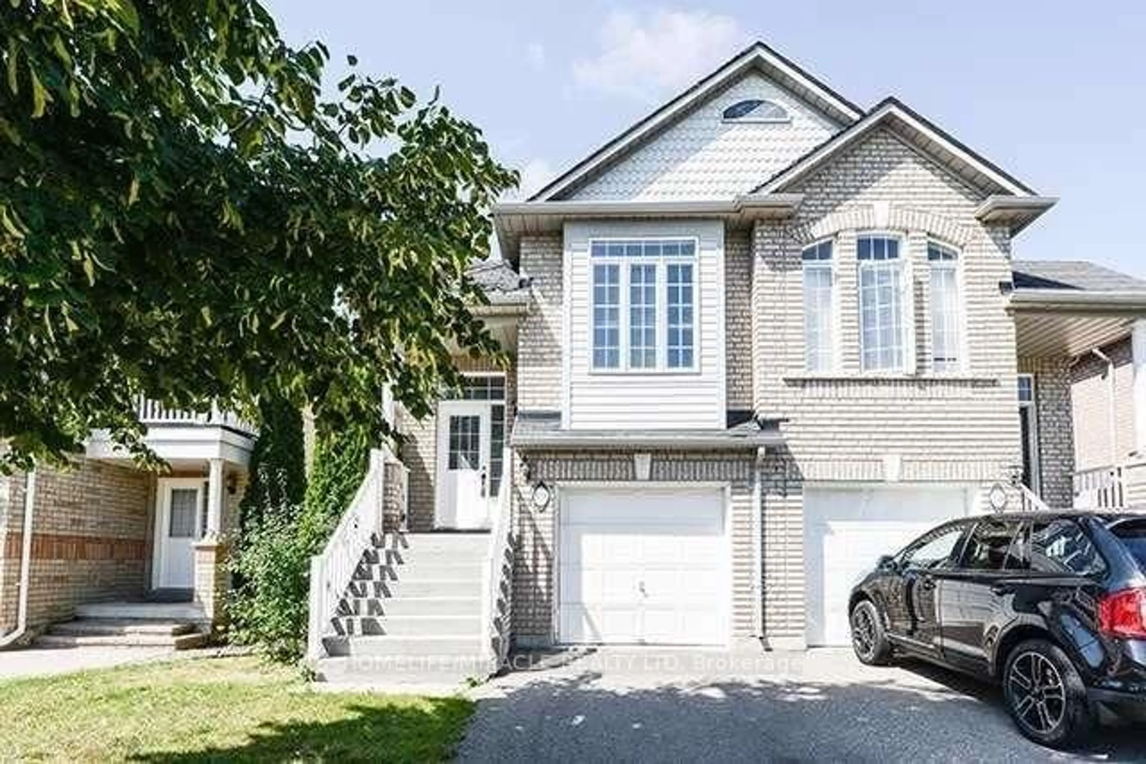Unknown for 120 River Rock Cres, Brampton Ontario L7A 2W4