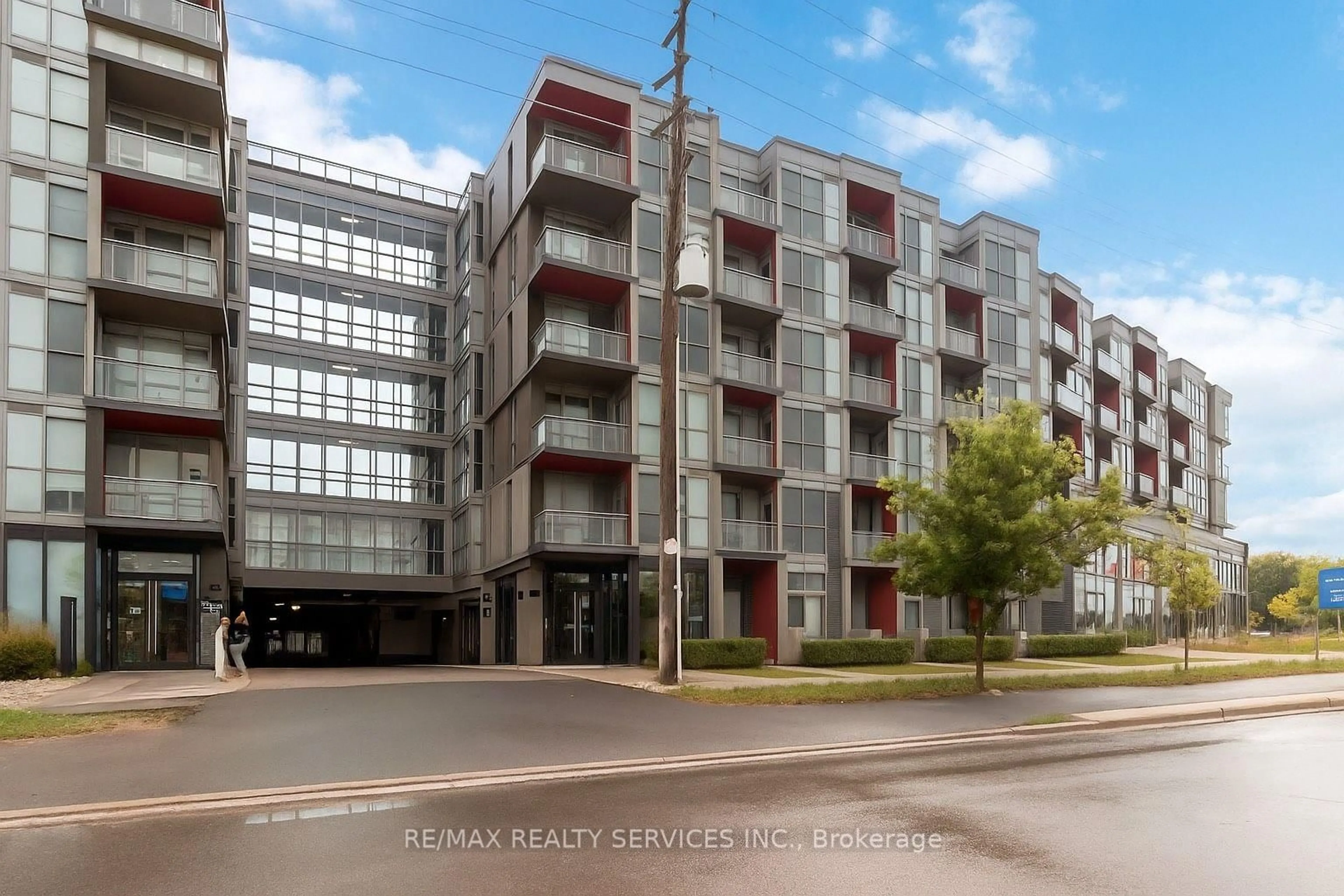 Blurry image for 5230 Dundas St #A531, Burlington Ontario L7L 0J5