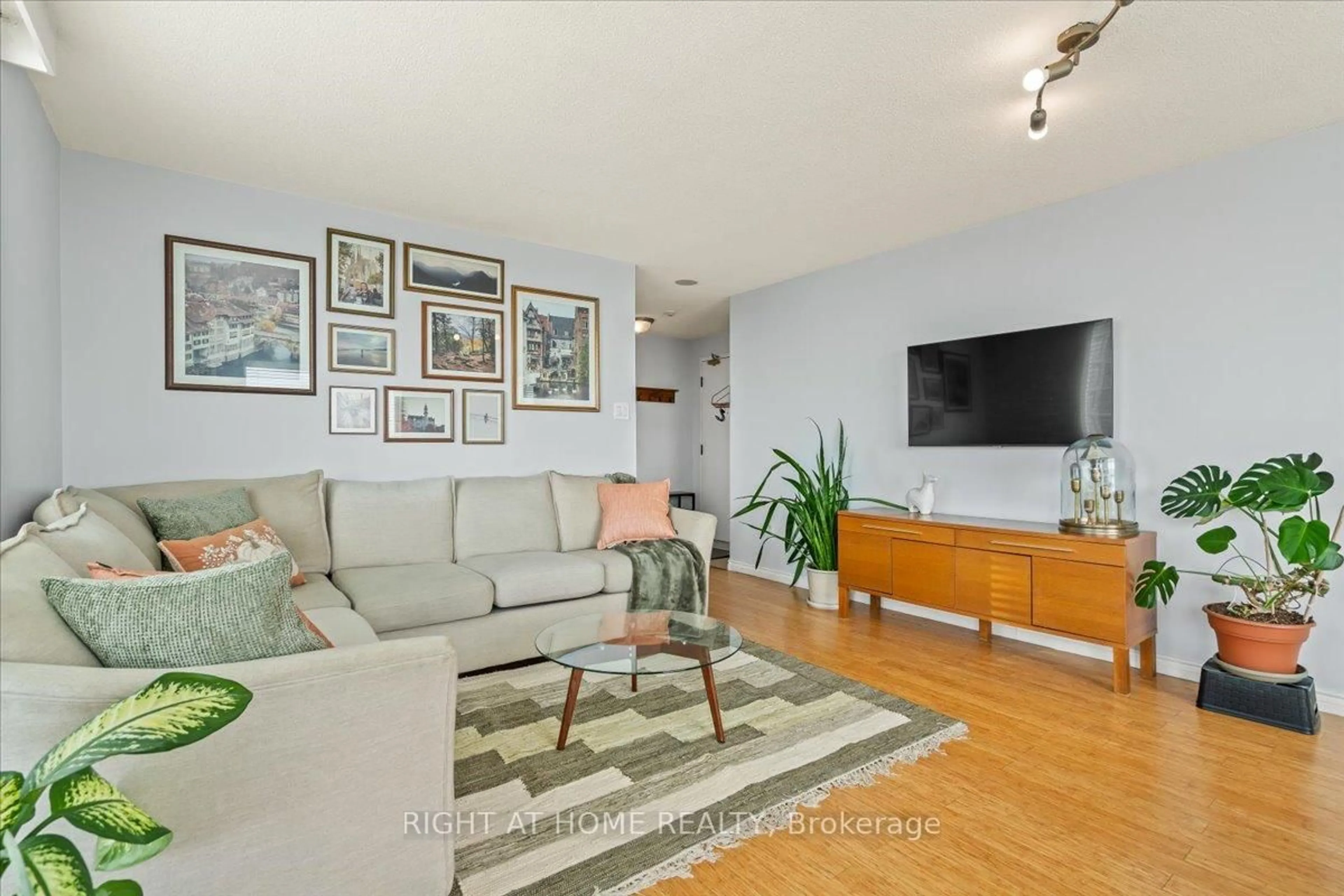 Living room with furniture, unknown for 101 Subway Cres #1011, Toronto Ontario M9B 6K4