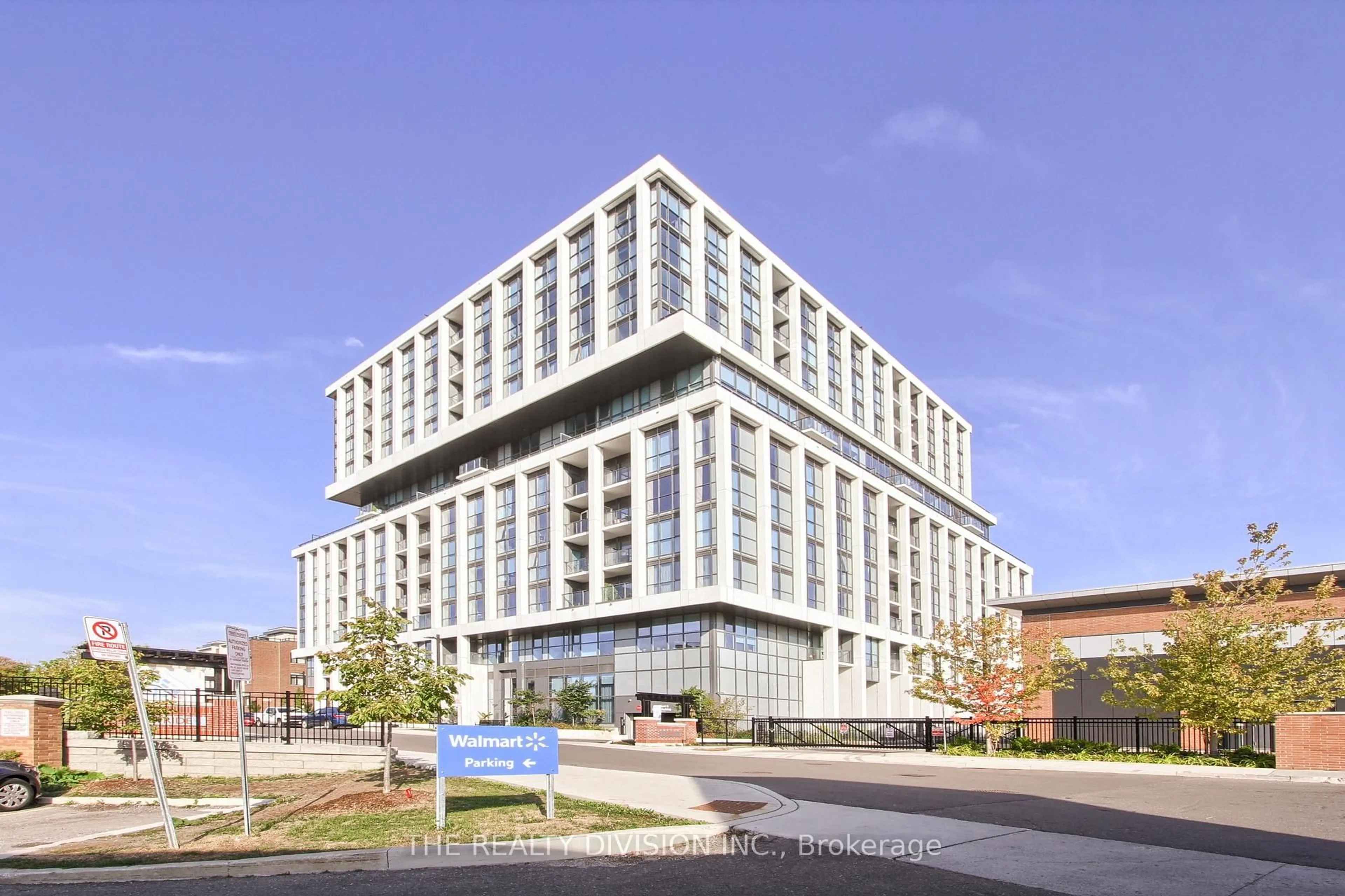 Unknown for 1063 Douglas McCurdy Common #611, Mississauga Ontario L5G 4B1