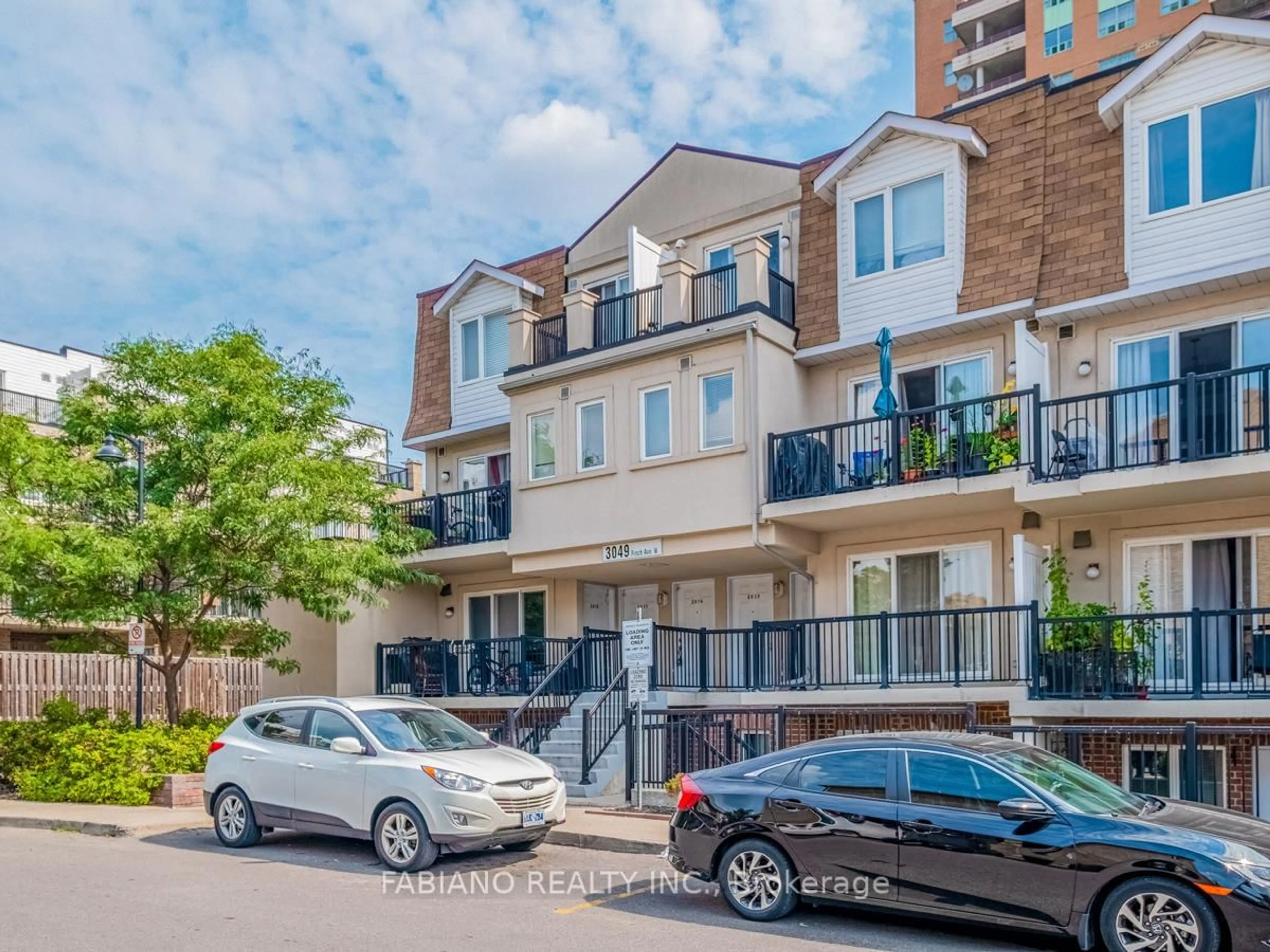 A pic from outside/outdoor area/front of a property/back of a property/a pic from drone, street for 3049 Finch Ave #2016, Toronto Ontario M9M 0A2
