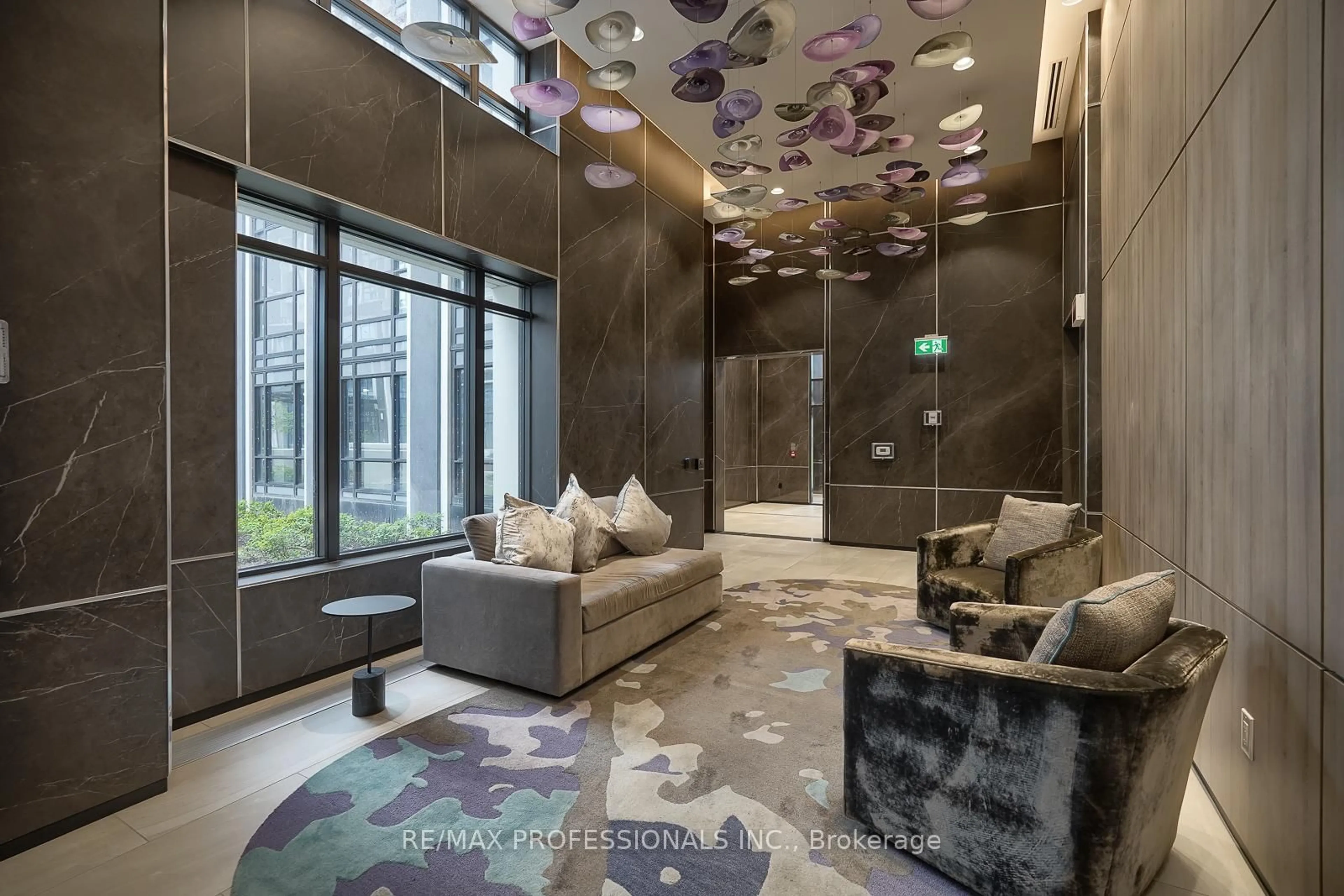 Indoor foyer for 5 Mabelle Ave #4332, Toronto Ontario M9A 0C8
