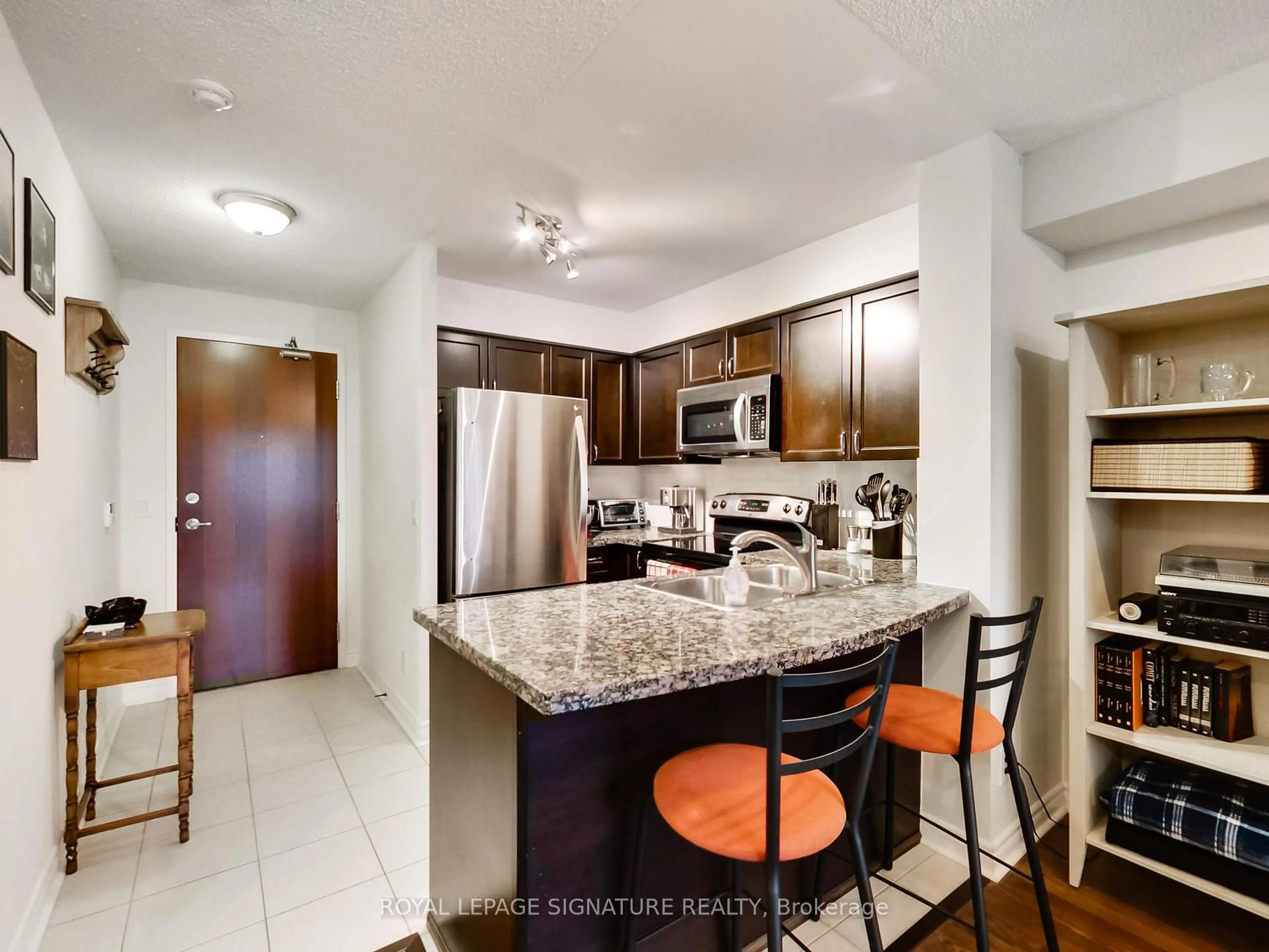 Open concept kitchen, ceramic/tile floor for 5 Michael Power Pl #309, Toronto Ontario M9A 0A3