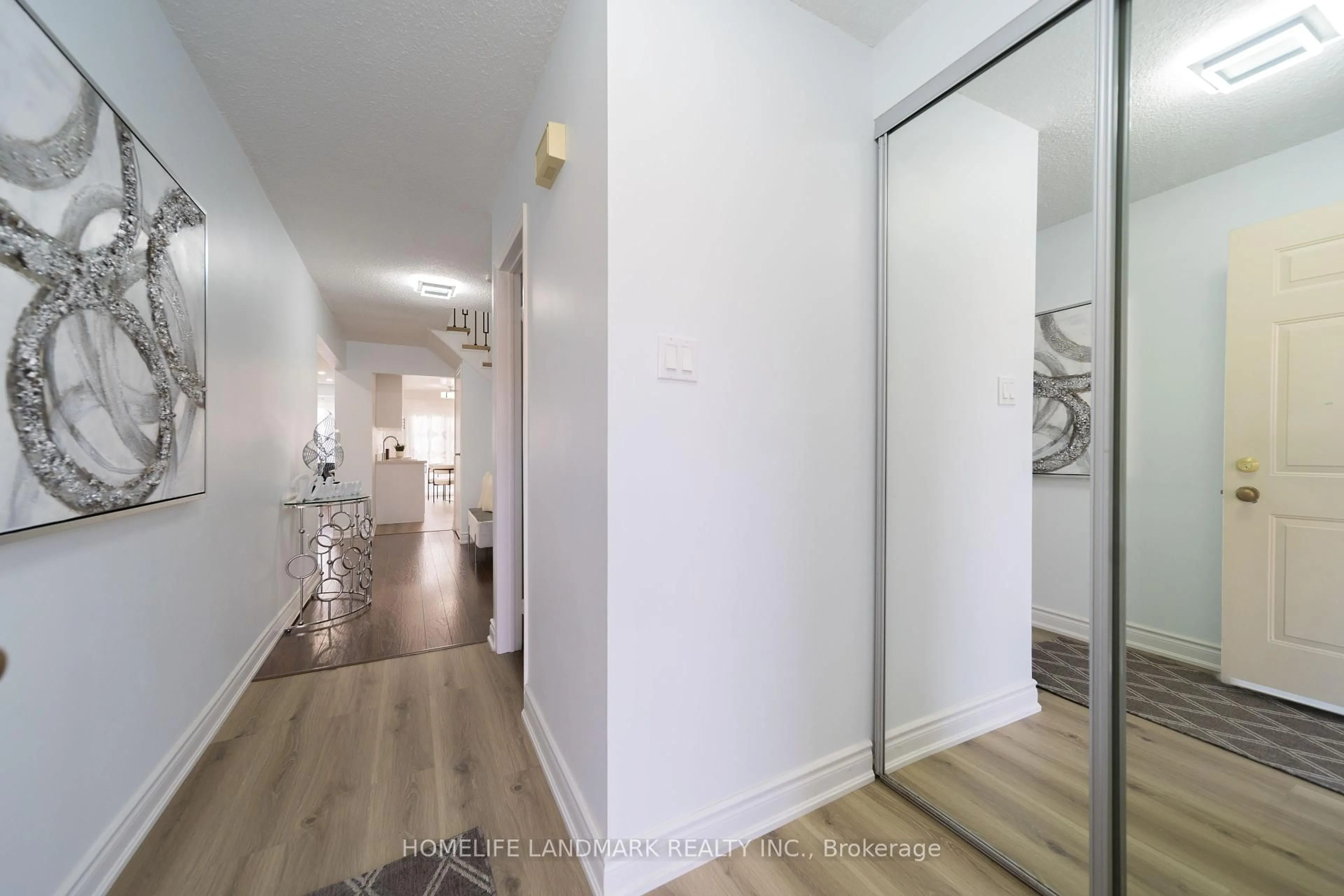 Unknown for 1230 Kirstie Crt, Oakville Ontario L6H 5C3