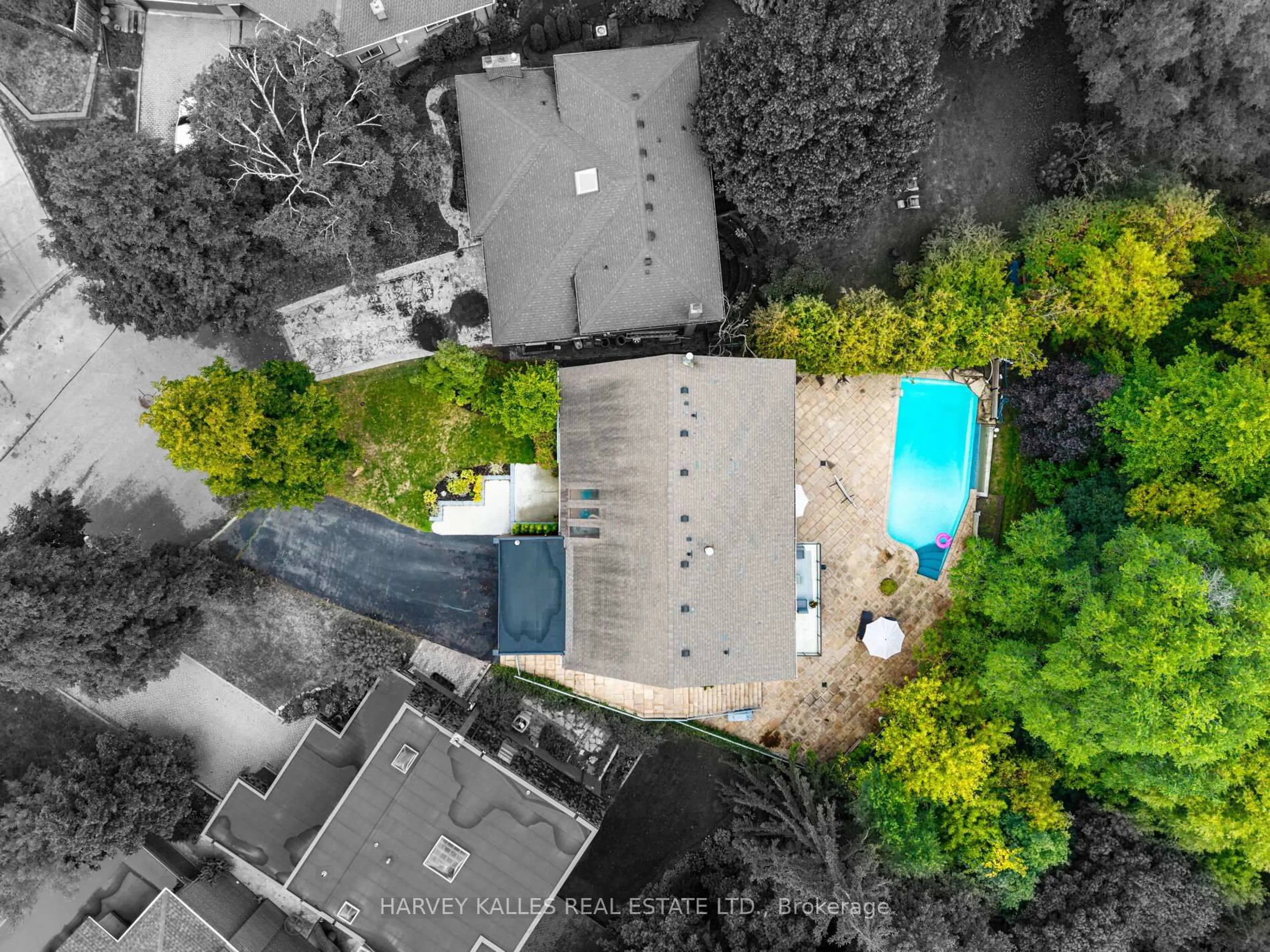 A pic from outside/outdoor area/front of a property/back of a property/a pic from drone, unknown for 30 Neilor Cres, Toronto Ontario M9C 1K4