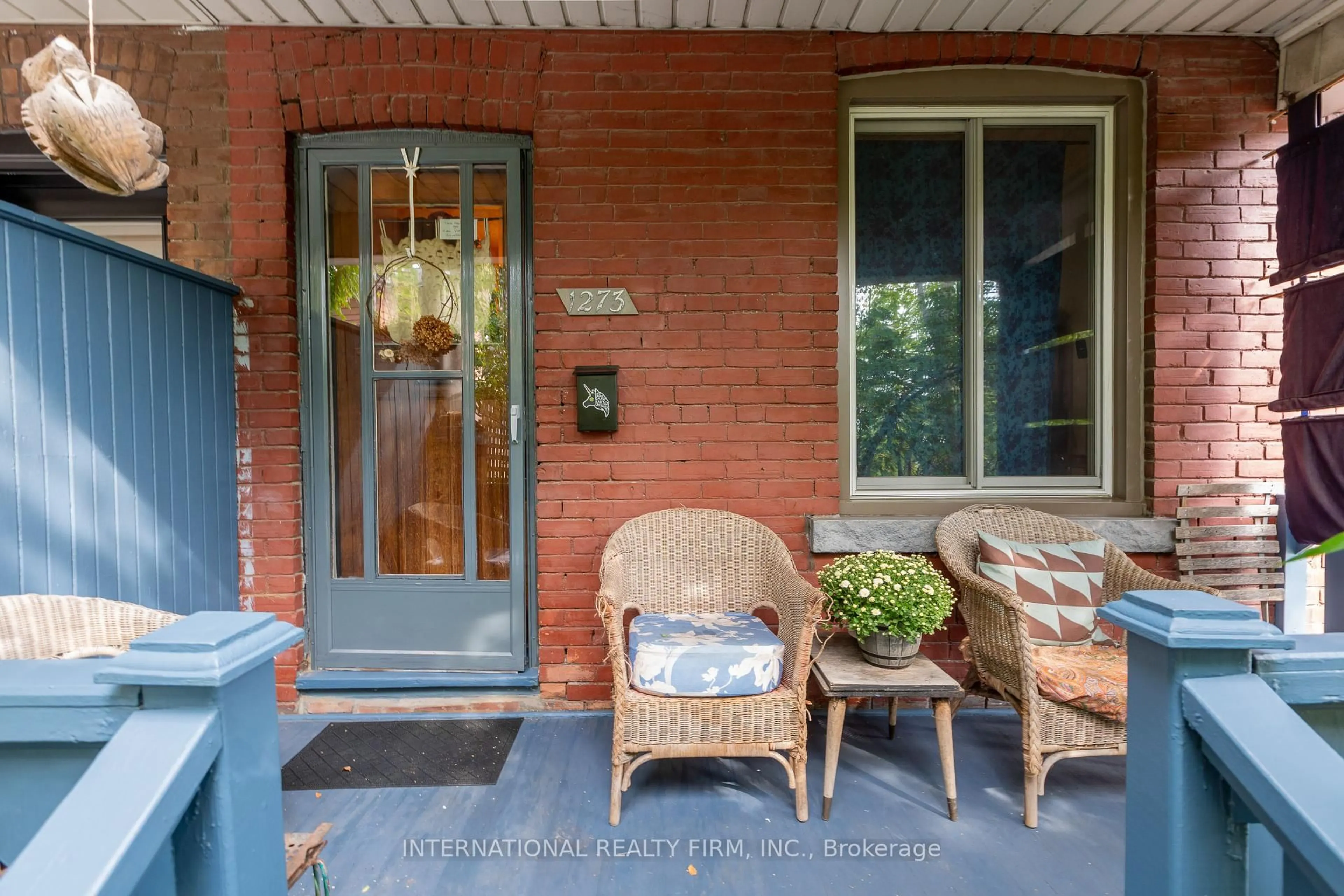 Unknown for 1273 Lansdowne Ave, Toronto Ontario M6H 3Z9