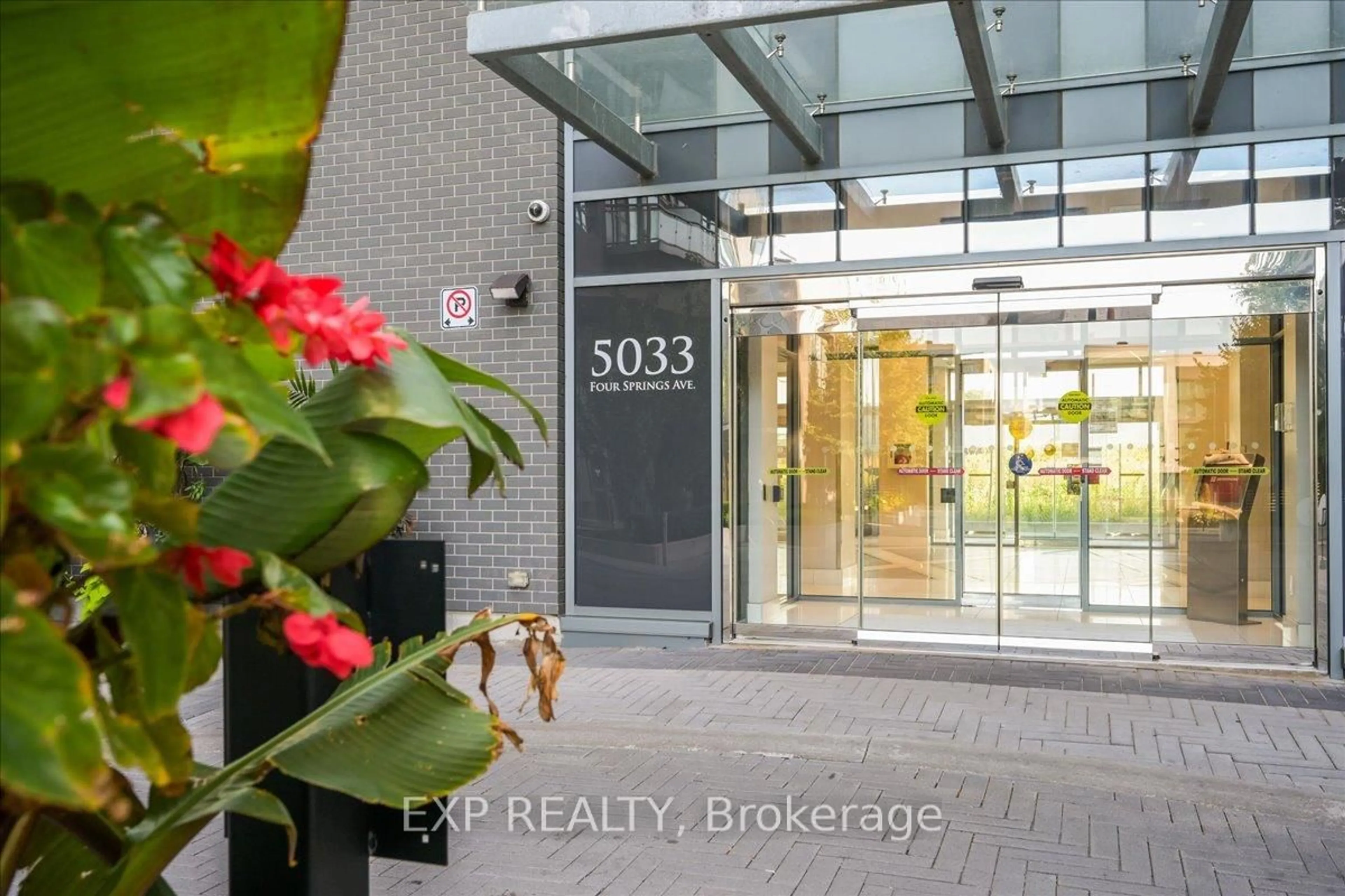 Indoor entryway for 5033 Four Springs Ave #1117, Mississauga Ontario L5R 0G6