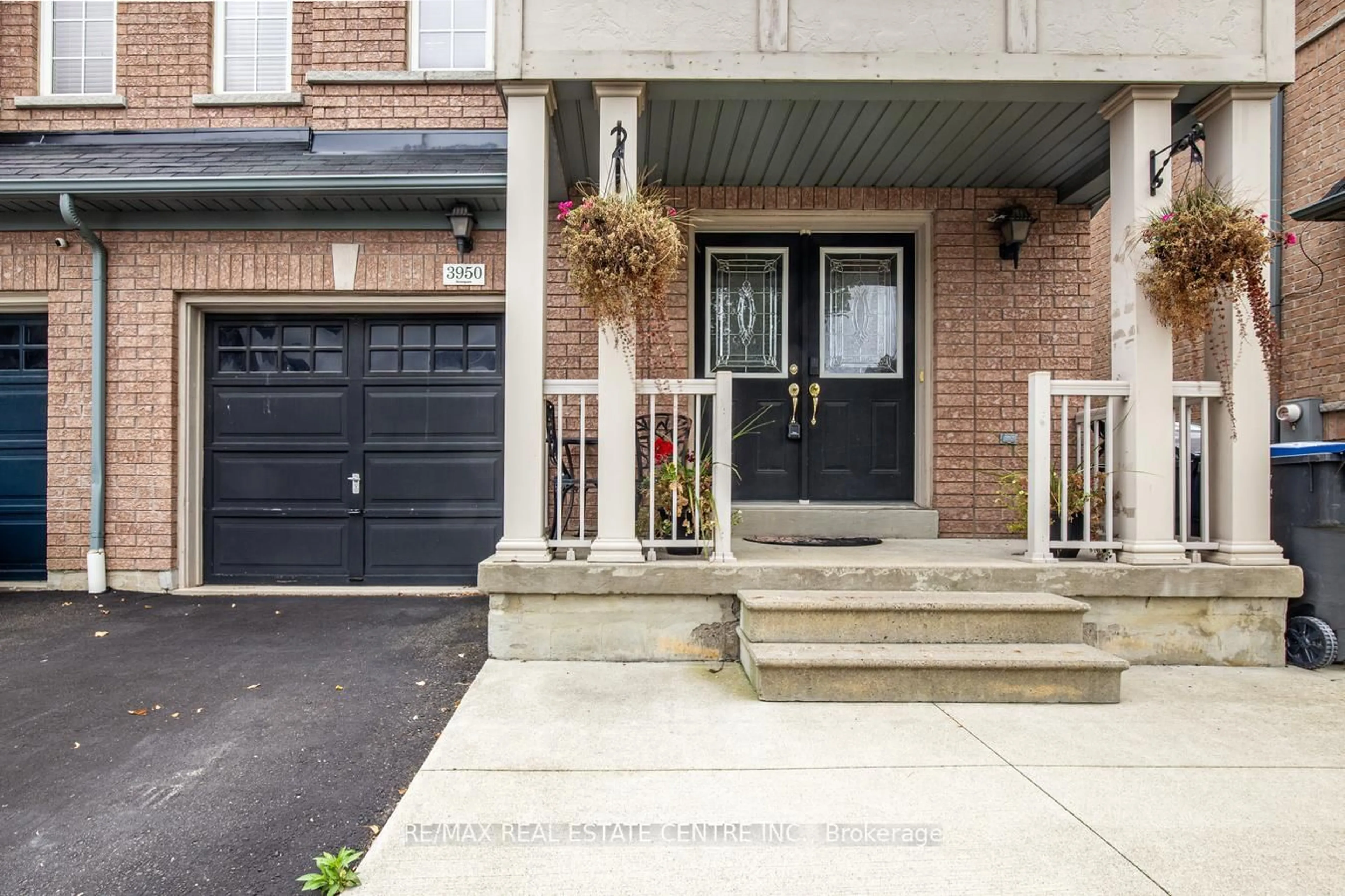 Unknown for 3950 Burdette Terr, Mississauga Ontario L5M 0J2