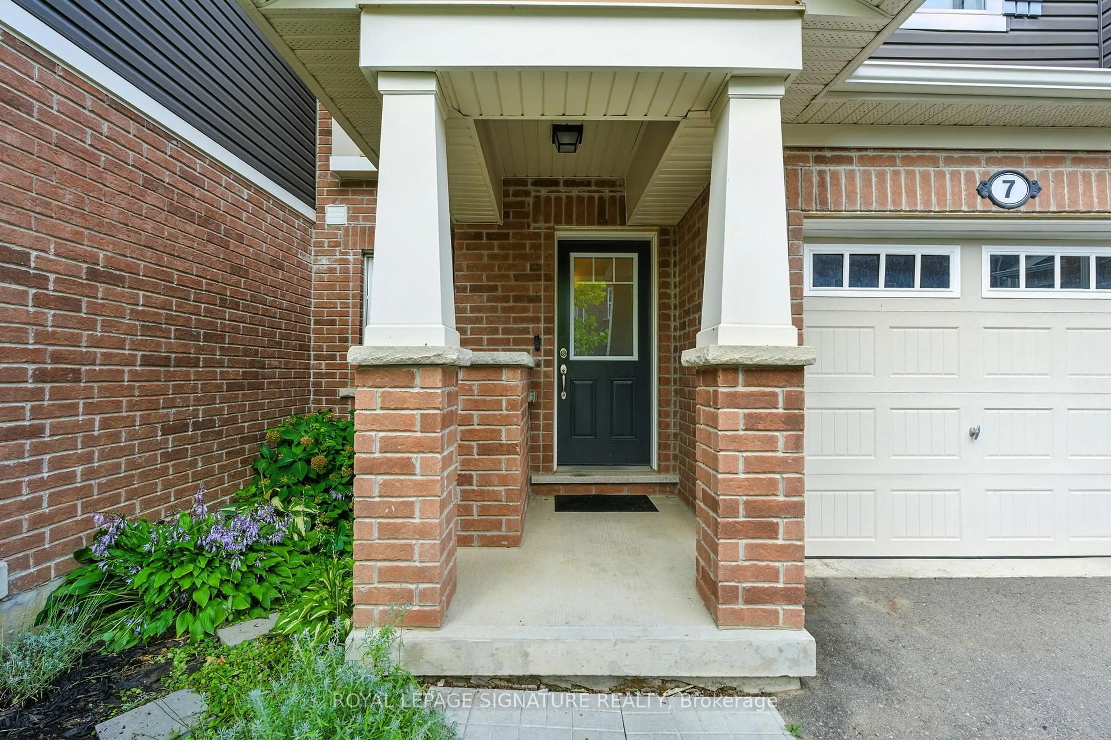 Unknown for 1000 Asleton Blvd #7, Milton Ontario L9T 9L5