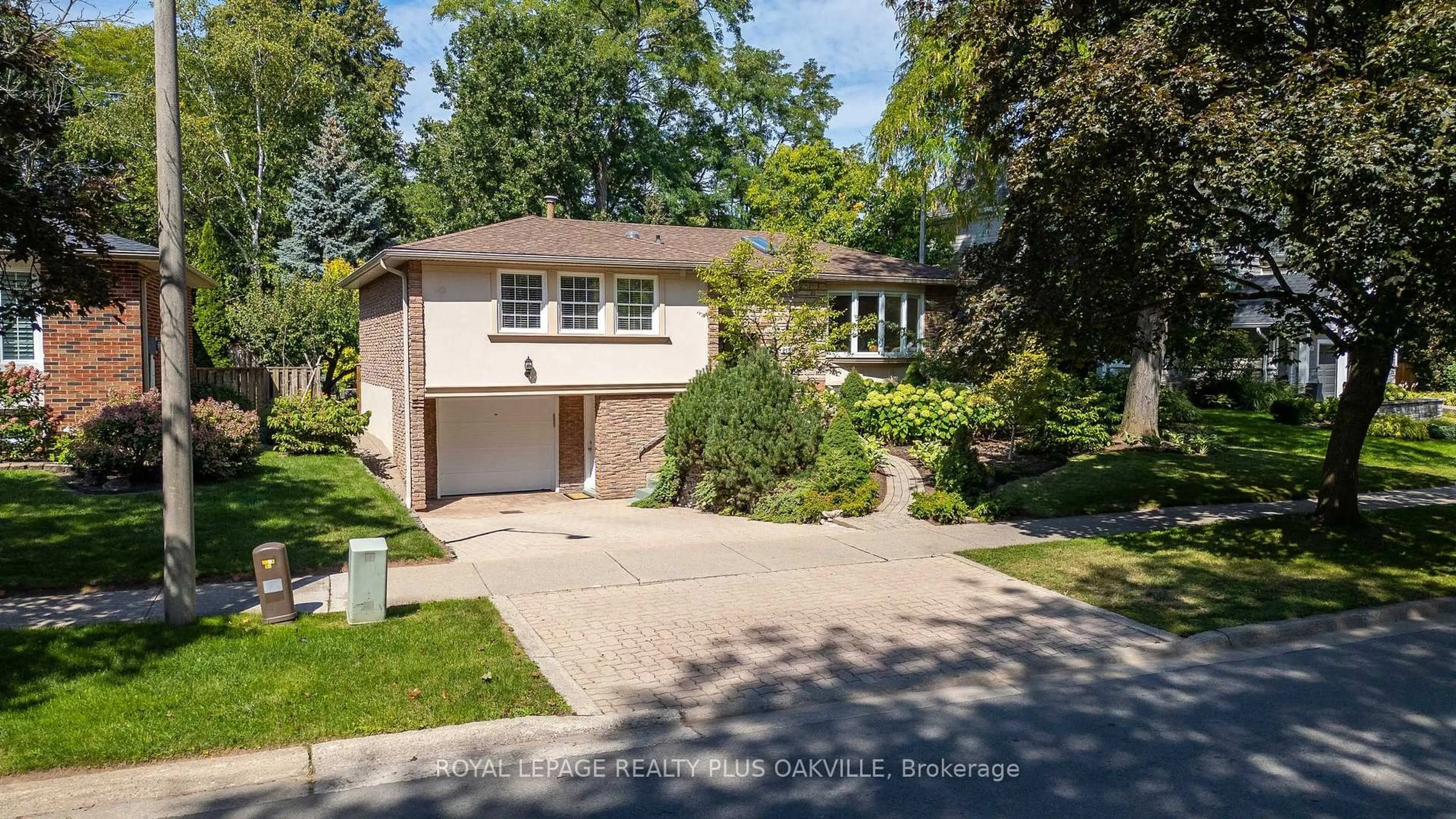 Home with brick exterior material, street for 2159 Hixon St, Oakville Ontario L6L 1T5