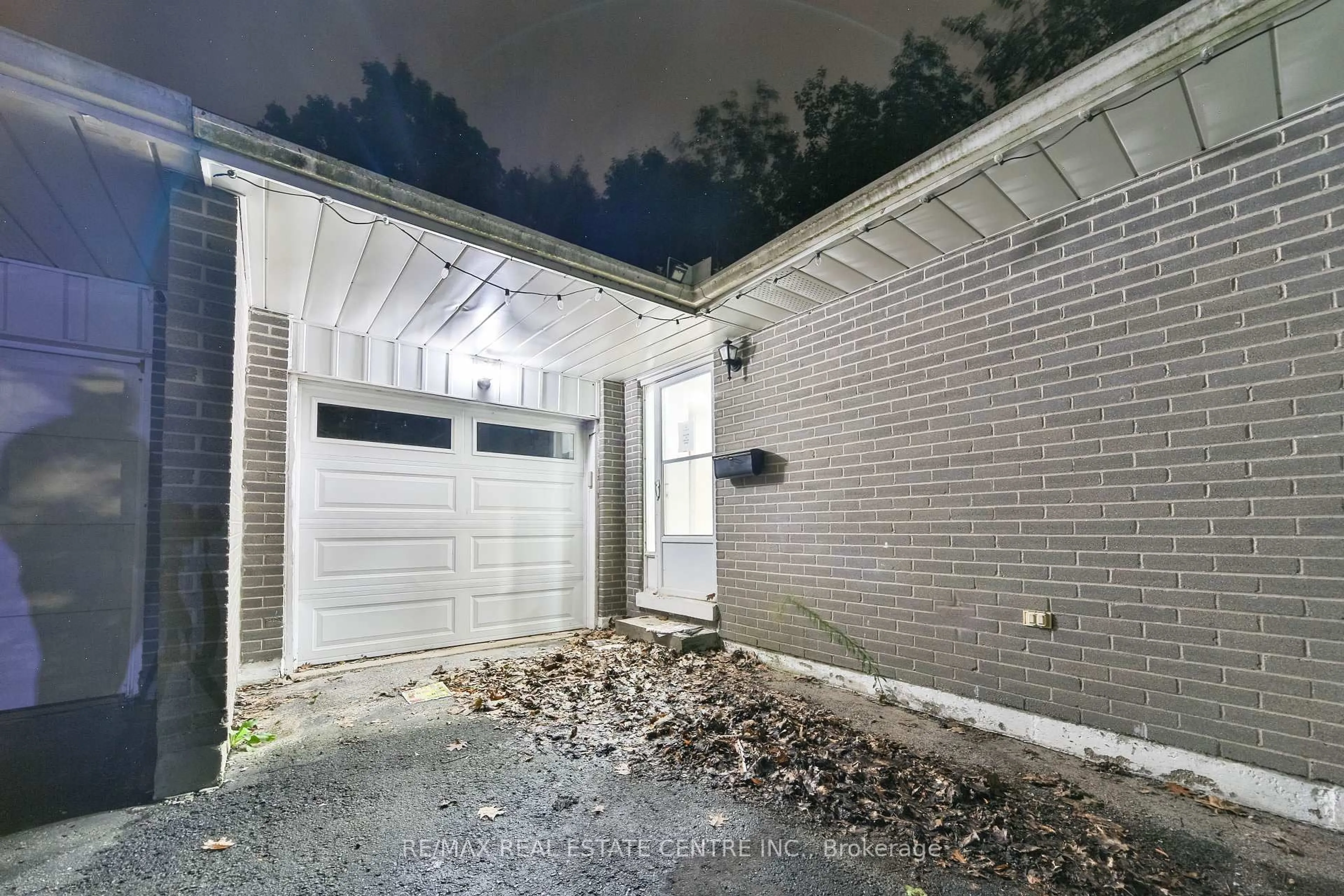 Unknown for 17 Shirley St, Orangeville Ontario L9W 2T3