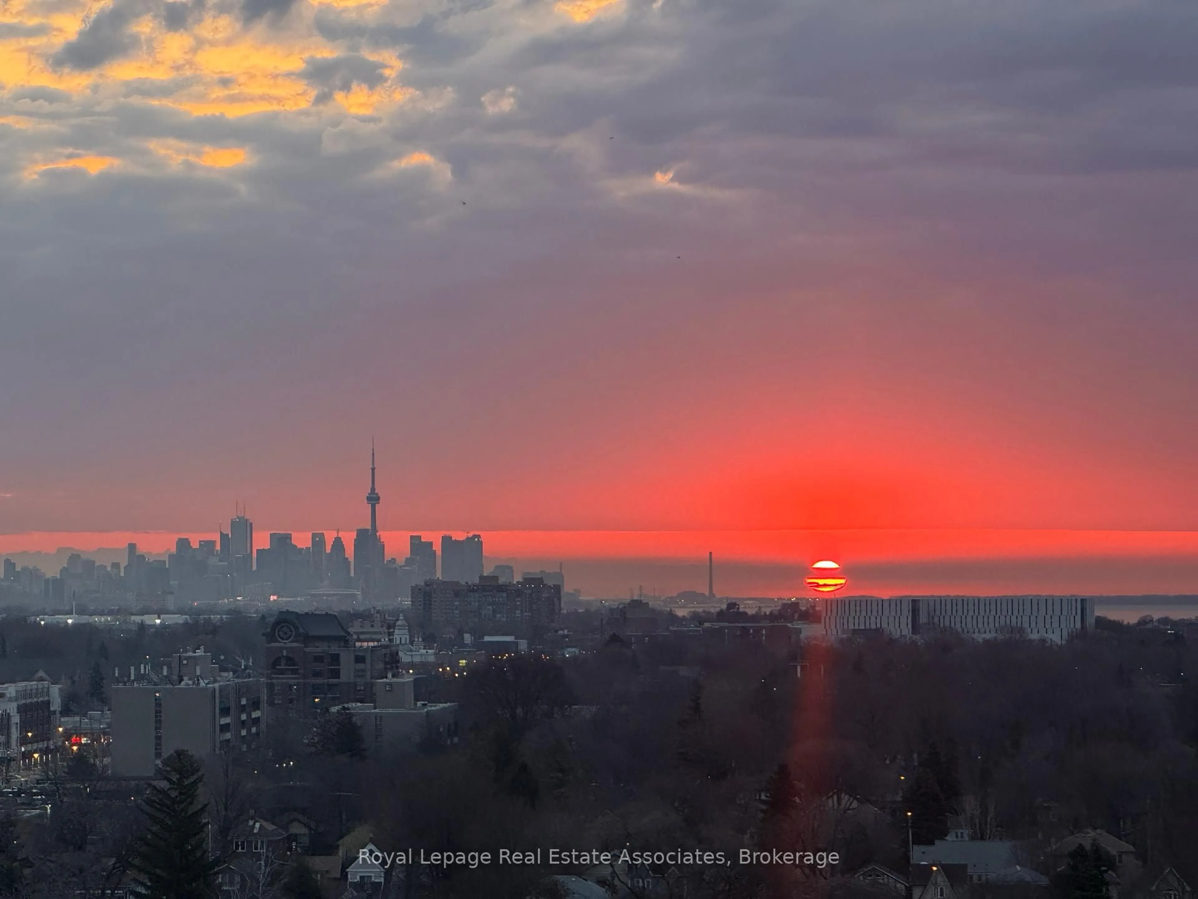 Blurry image for 3845 Lake Shore Blvd #1508, Toronto Ontario M8W 4Y3