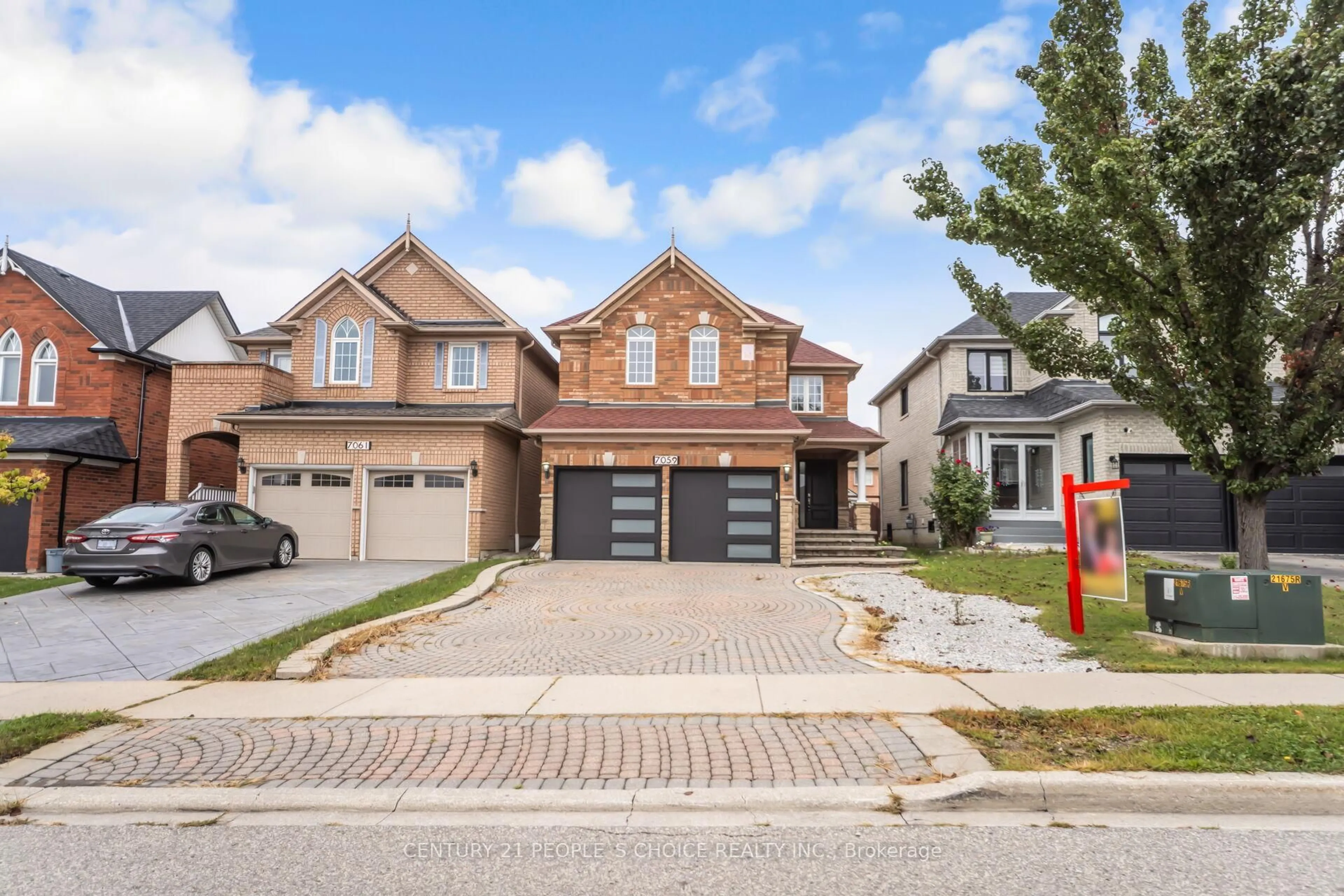Home with brick exterior material, street for 7059 Magistrate Terr, Mississauga Ontario L5W 1E5