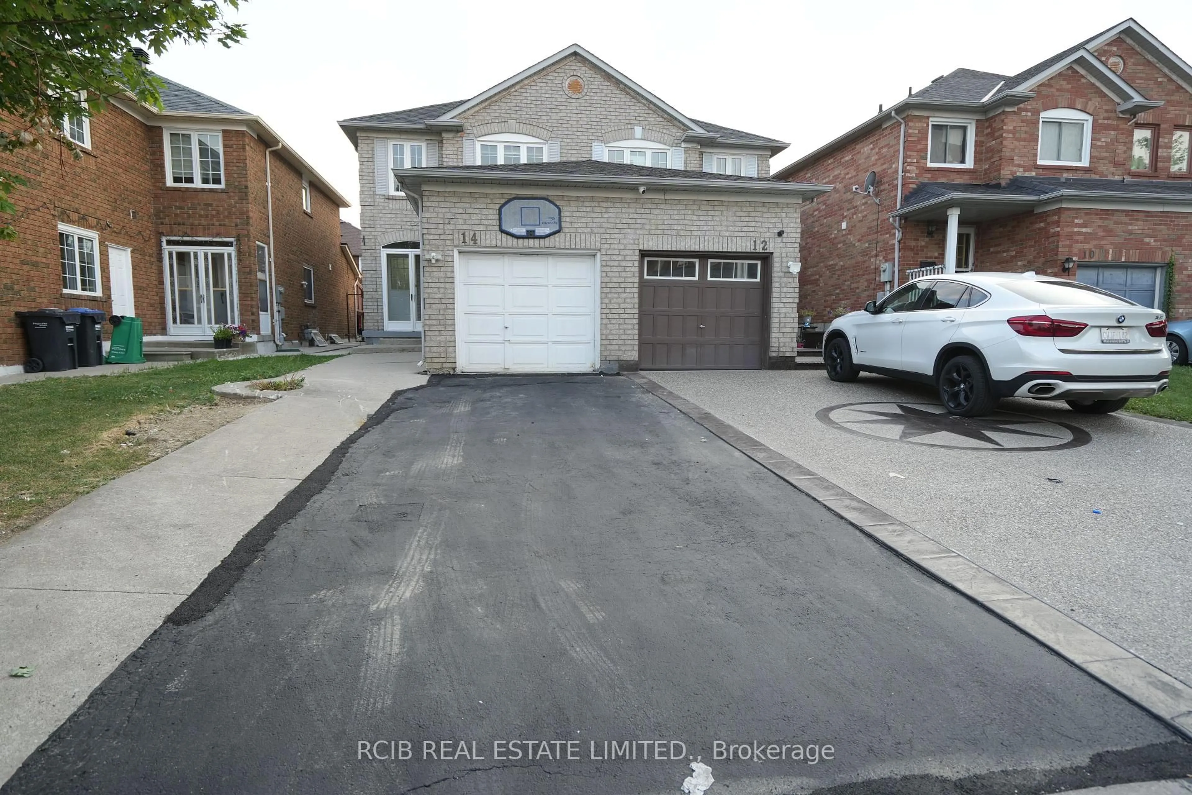 Unknown for 14 Dusty Star Rd, Brampton Ontario L6R 1Y5