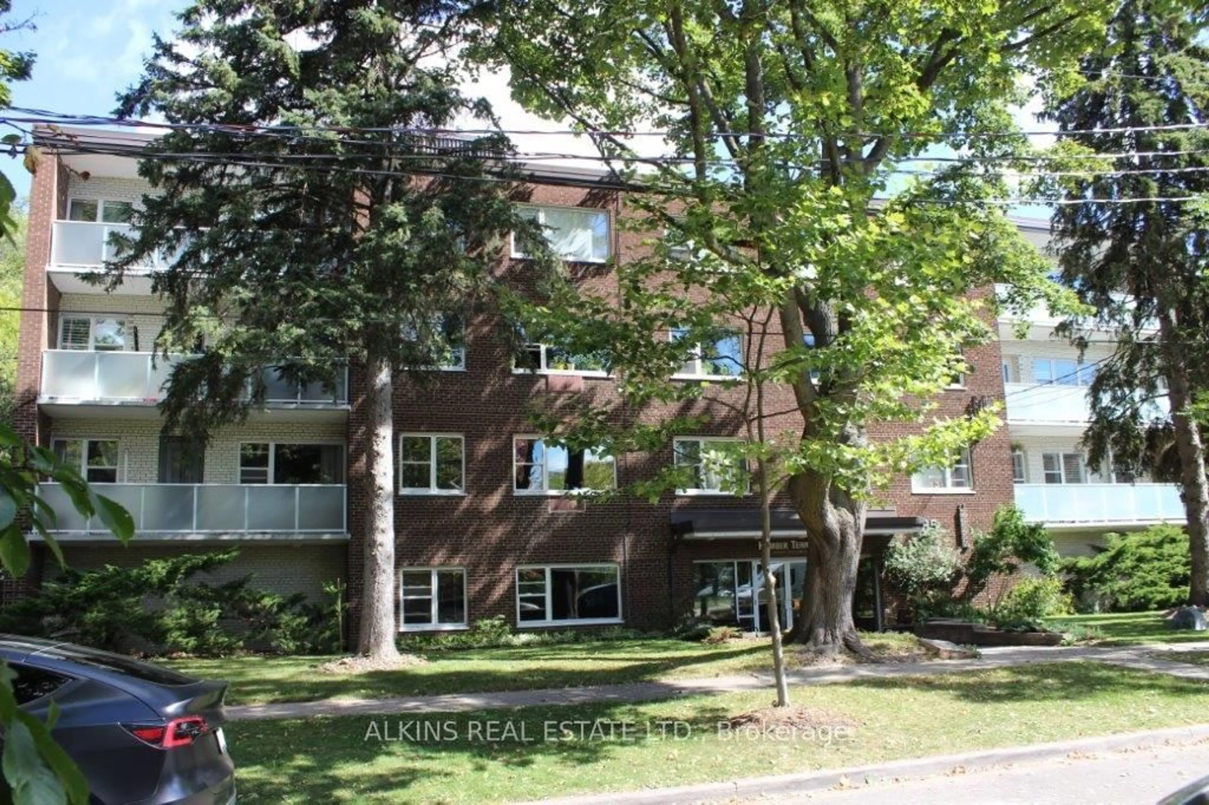 Unknown for 185 Stephen Dr #102, Toronto Ontario M8Y 3N5