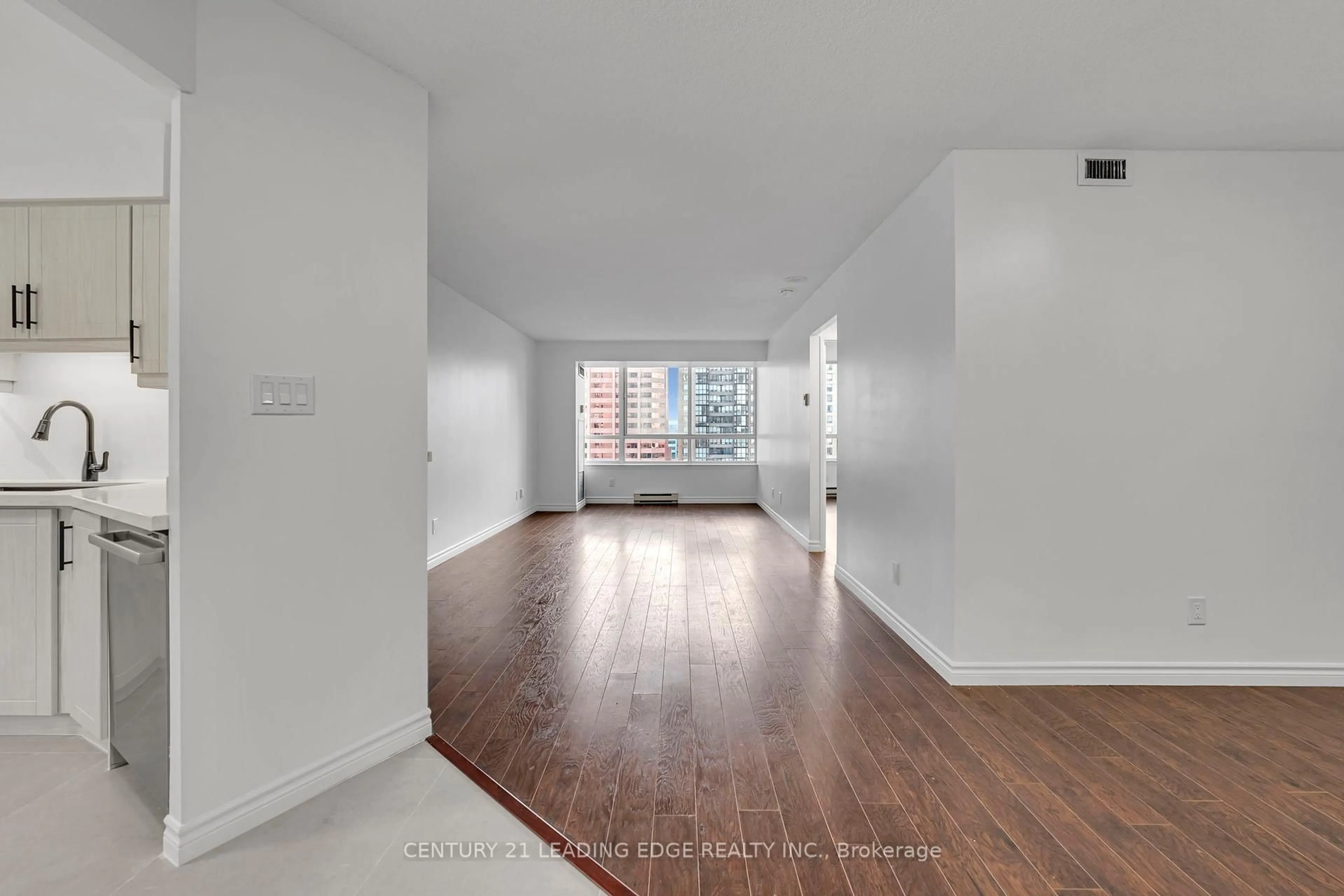 A pic of a room for 3605 Kariya Dr #905, Mississauga Ontario L5B 3J4
