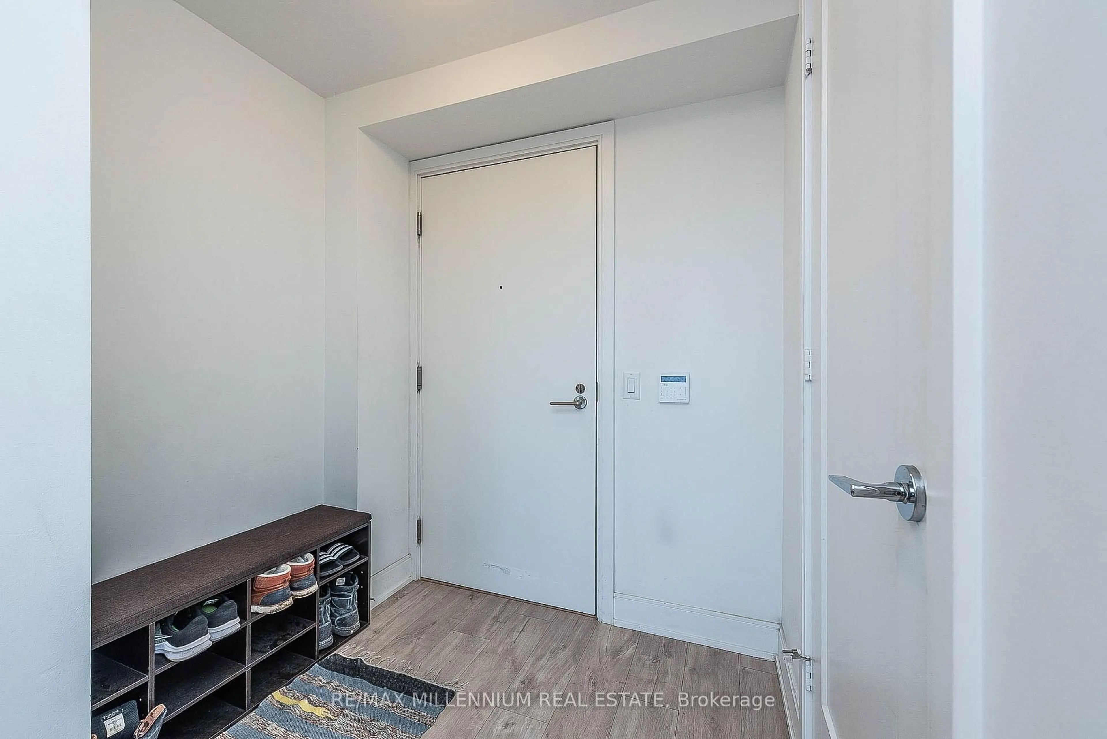 Indoor entryway for 70 Annie Craig Dr #4801, Toronto Ontario M8V 0C4