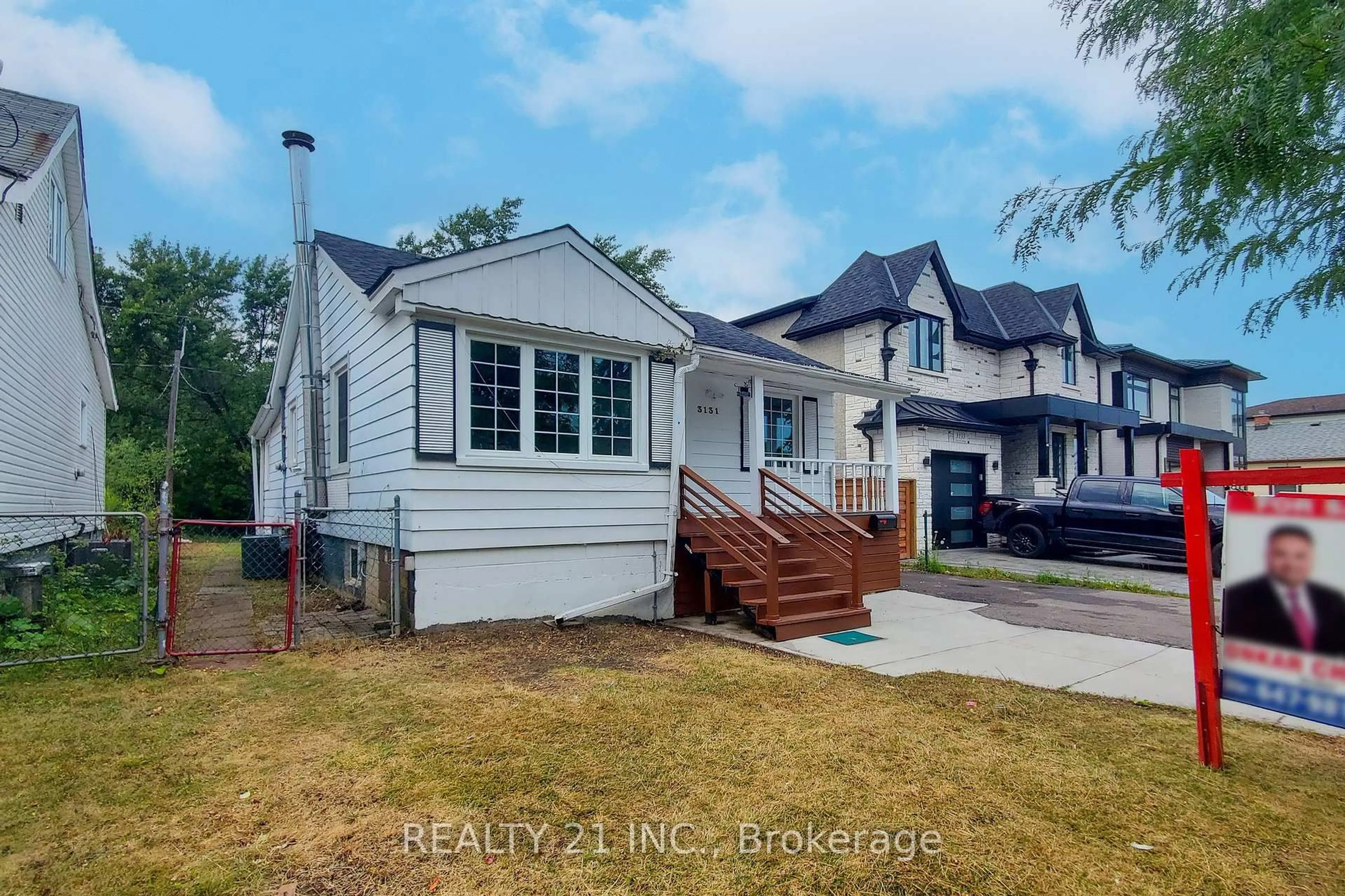 Unknown for 3131 Churchill Ave, Mississauga Ontario L4T 1R6