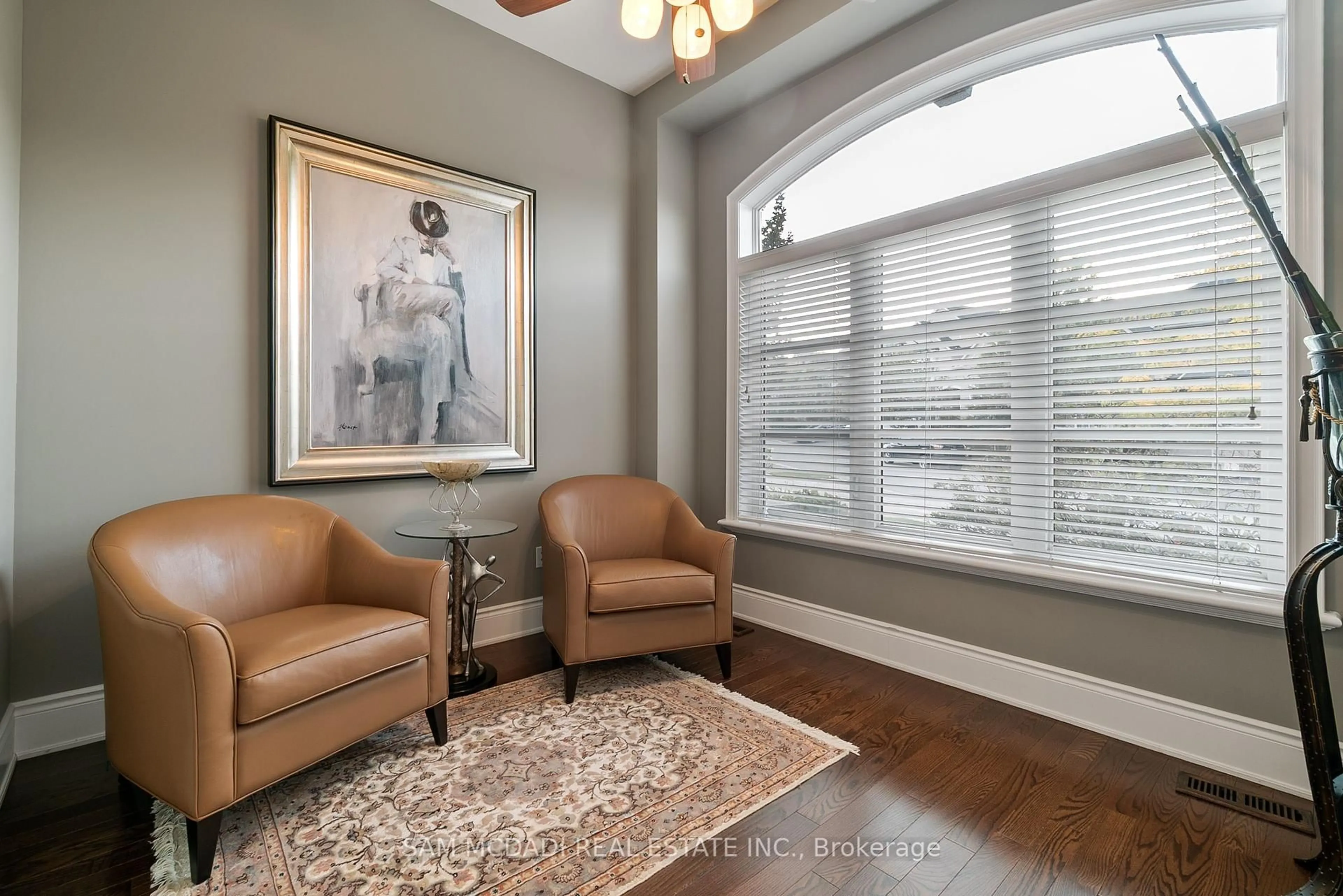 Living room with furniture, unknown for 1220 Milna Dr, Oakville Ontario L6H 0A8