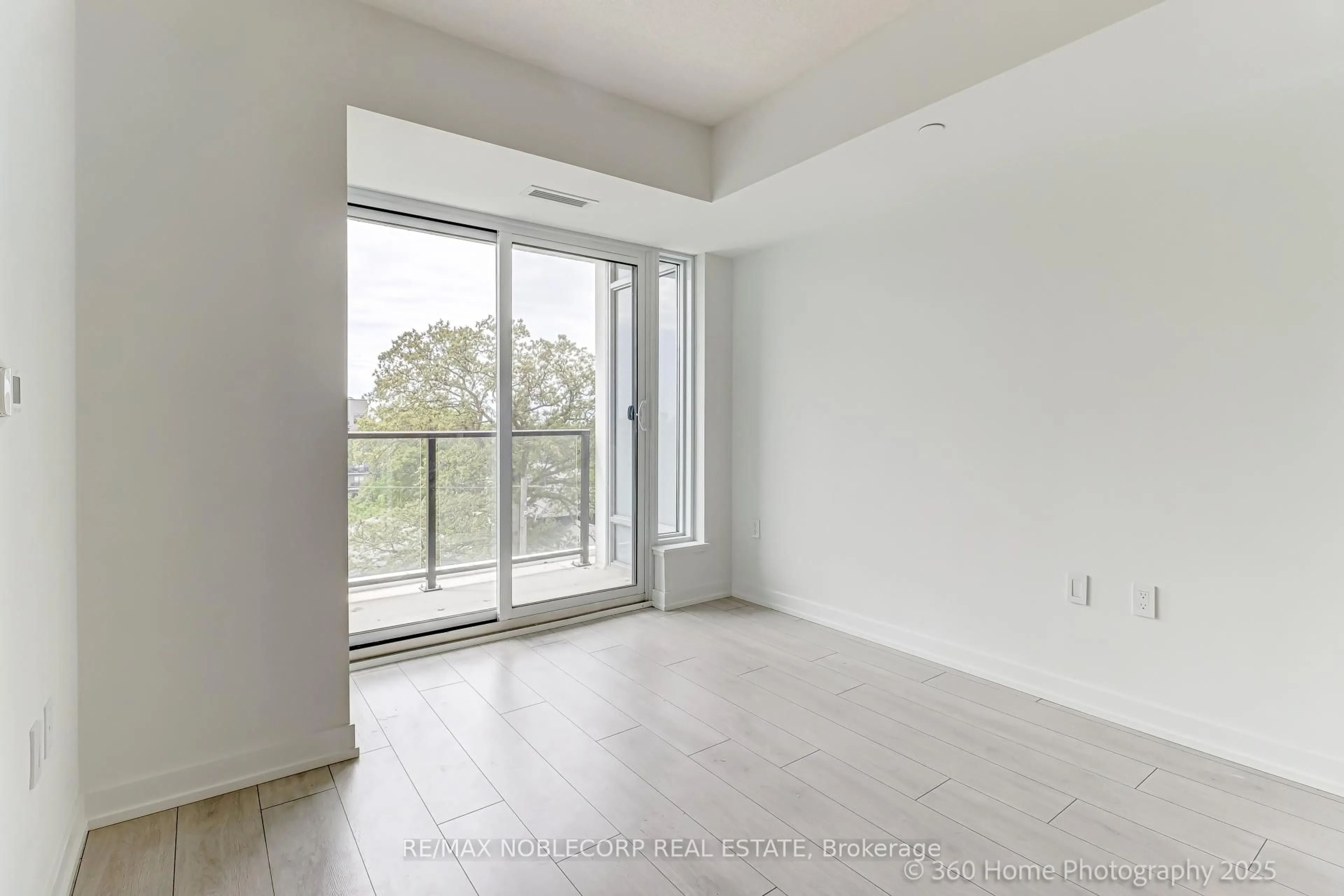A pic of a room for 556 Marlee Ave #508, Toronto Ontario M6B 0B1