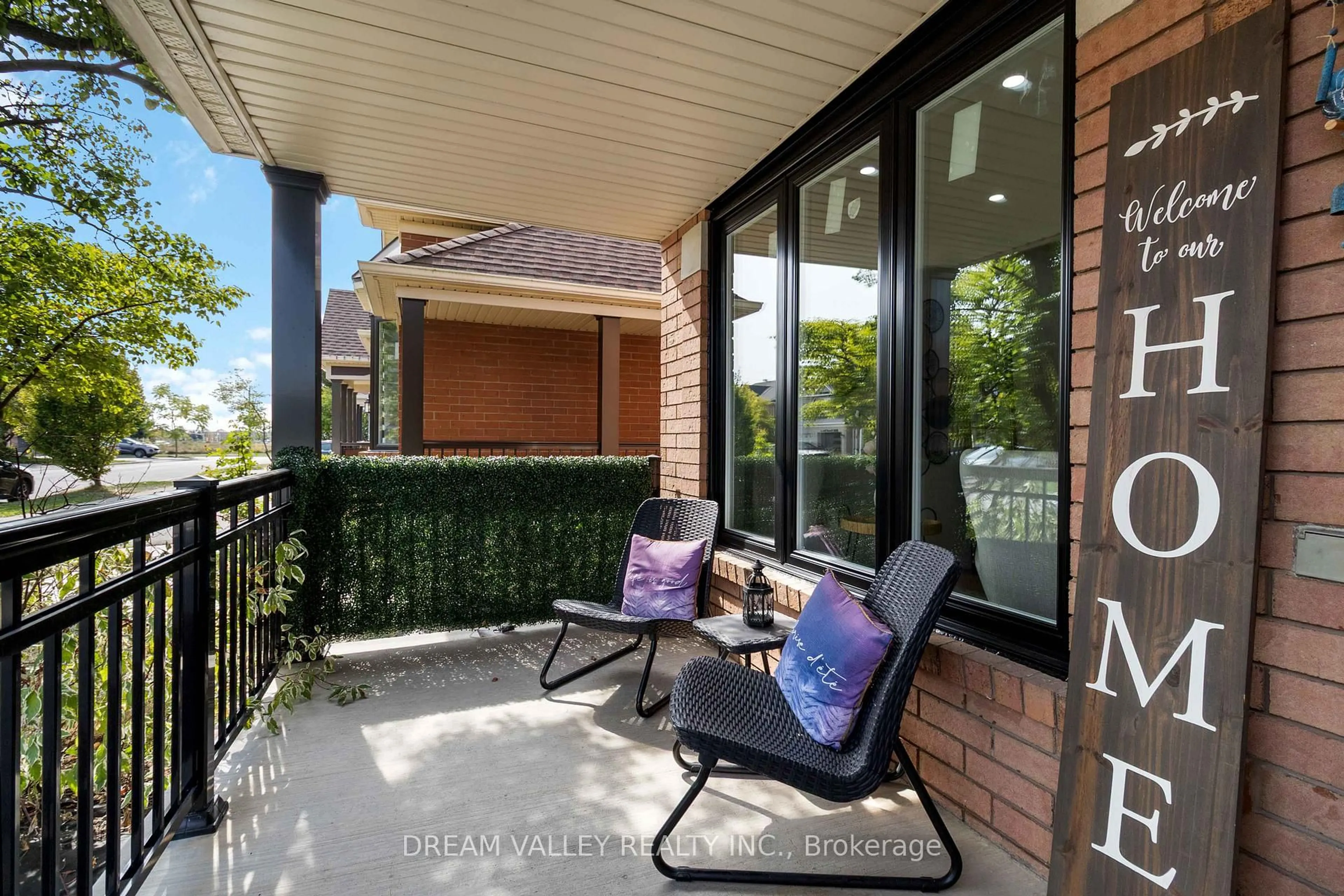 Patio, street for 1517 Evans Terr, Milton Ontario L9T 5J5