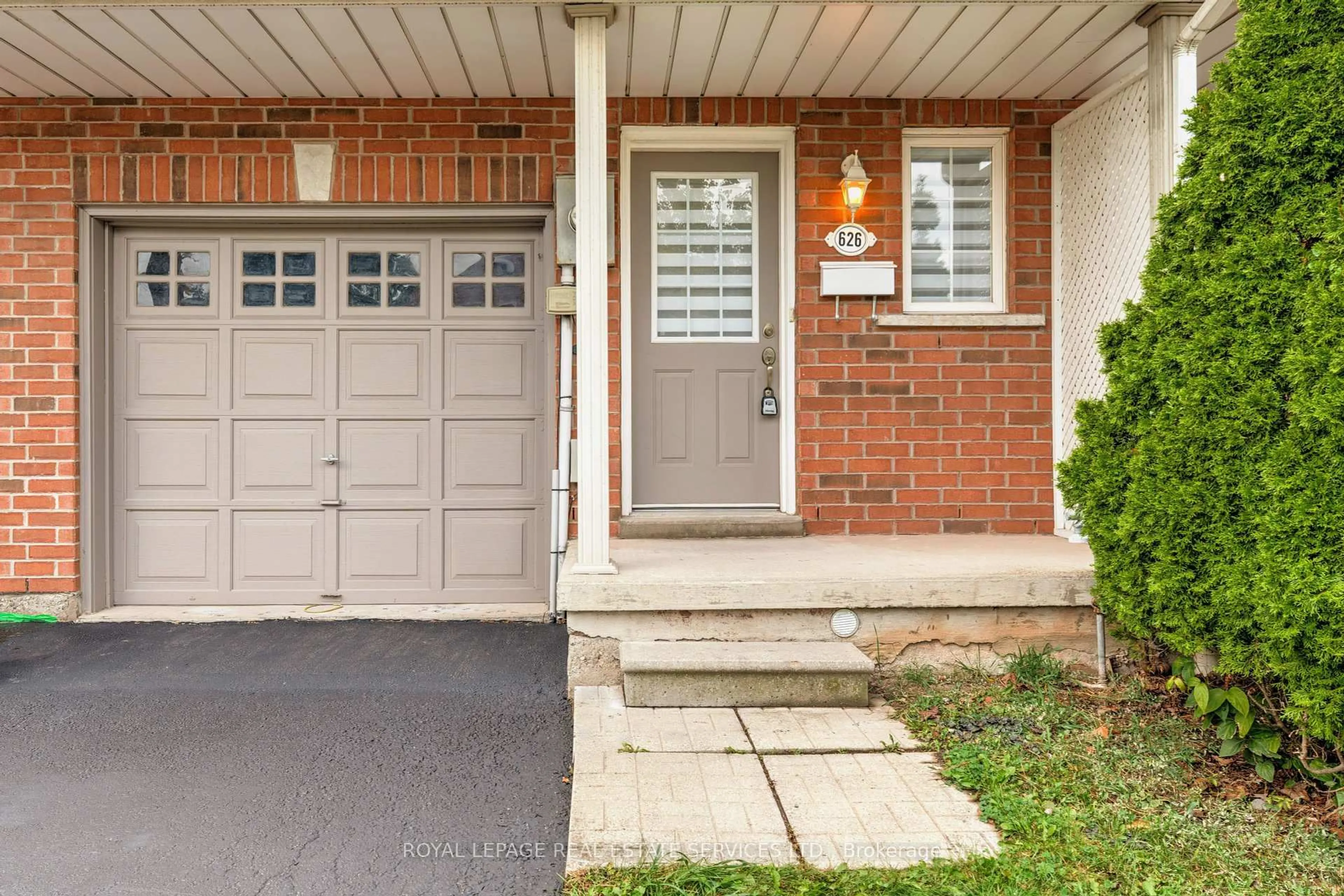 Unknown for 626 Iris Crt, Burlington Ontario L7L 7A1