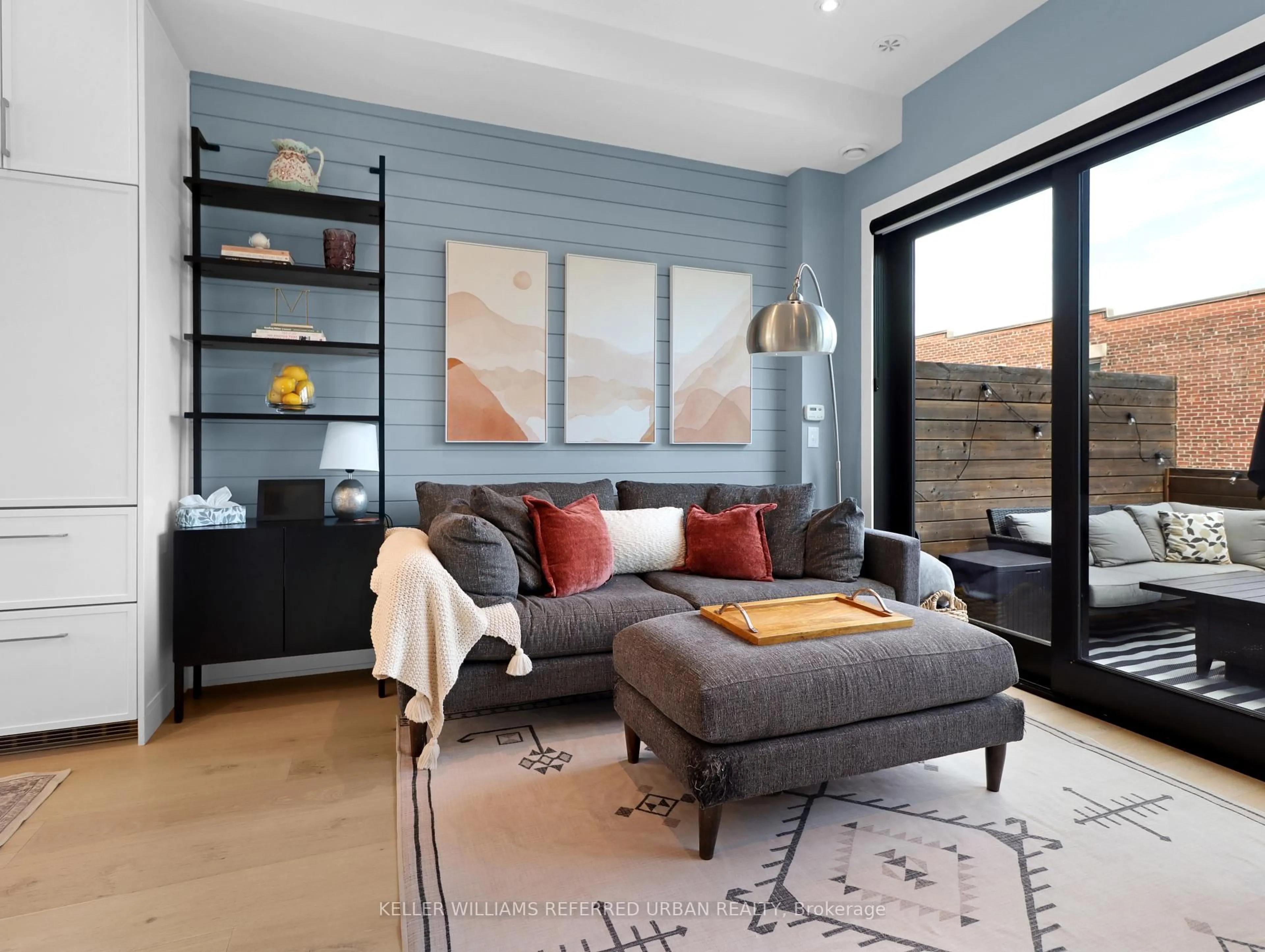 Living room with furniture, unknown for 313 Westmoreland Ave, Toronto Ontario M6H 3A4