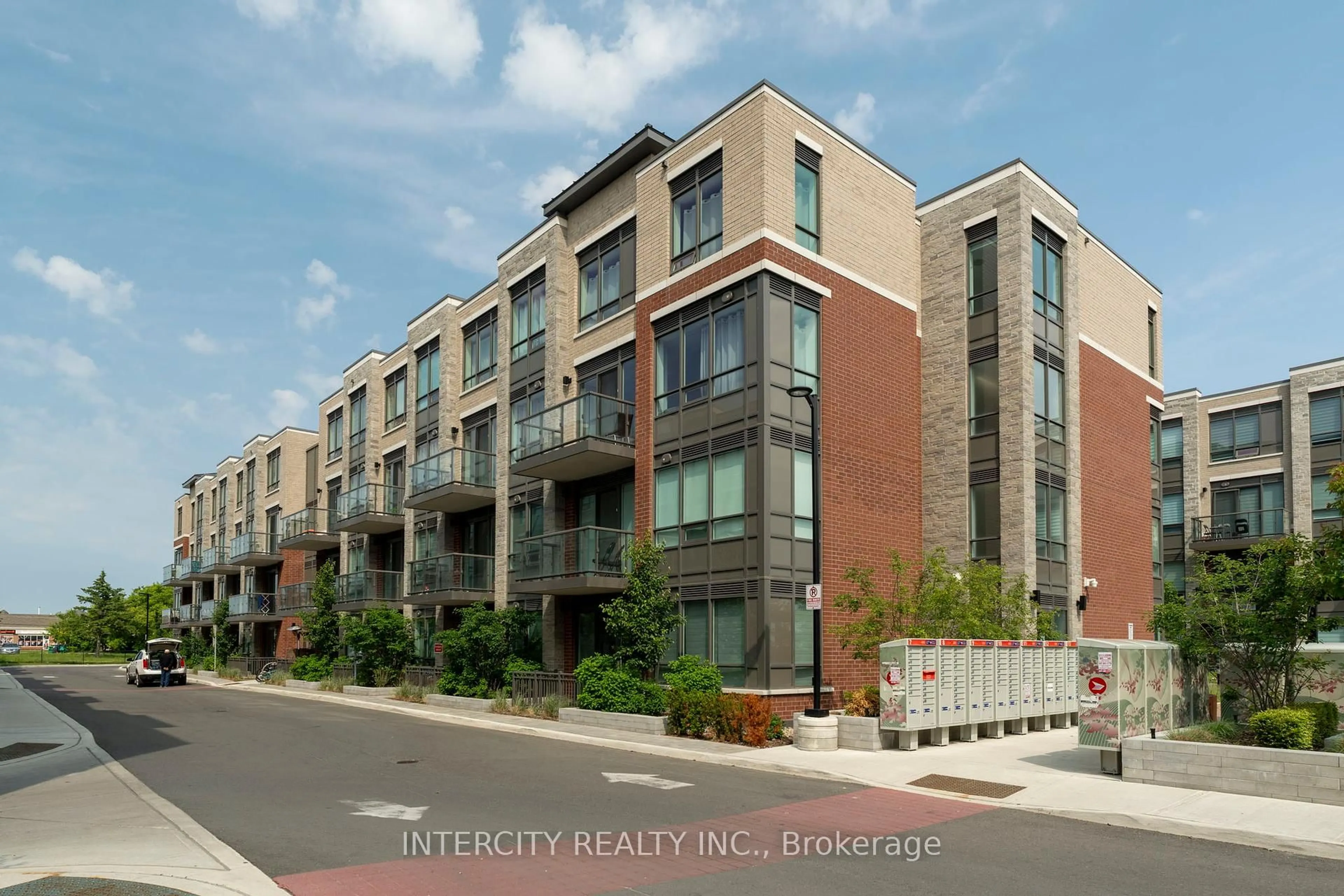Home with brick exterior material, street for 85 Attmar Dr #131, Brampton Ontario L6P 0Y6