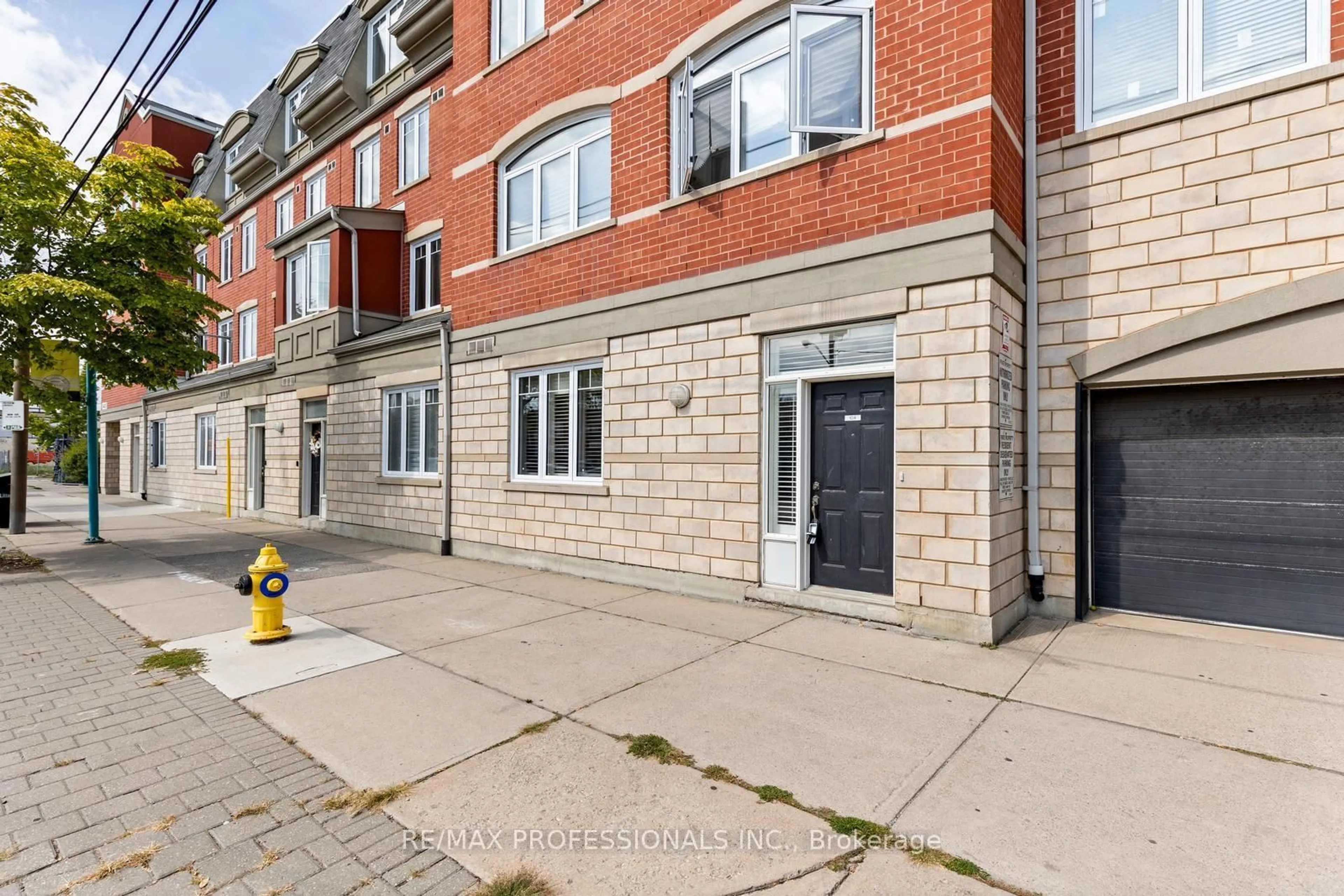 A pic from outside/outdoor area/front of a property/back of a property/a pic from drone, street for 3400 Lake Shore Blvd #104, Toronto Ontario M8W 4Z9