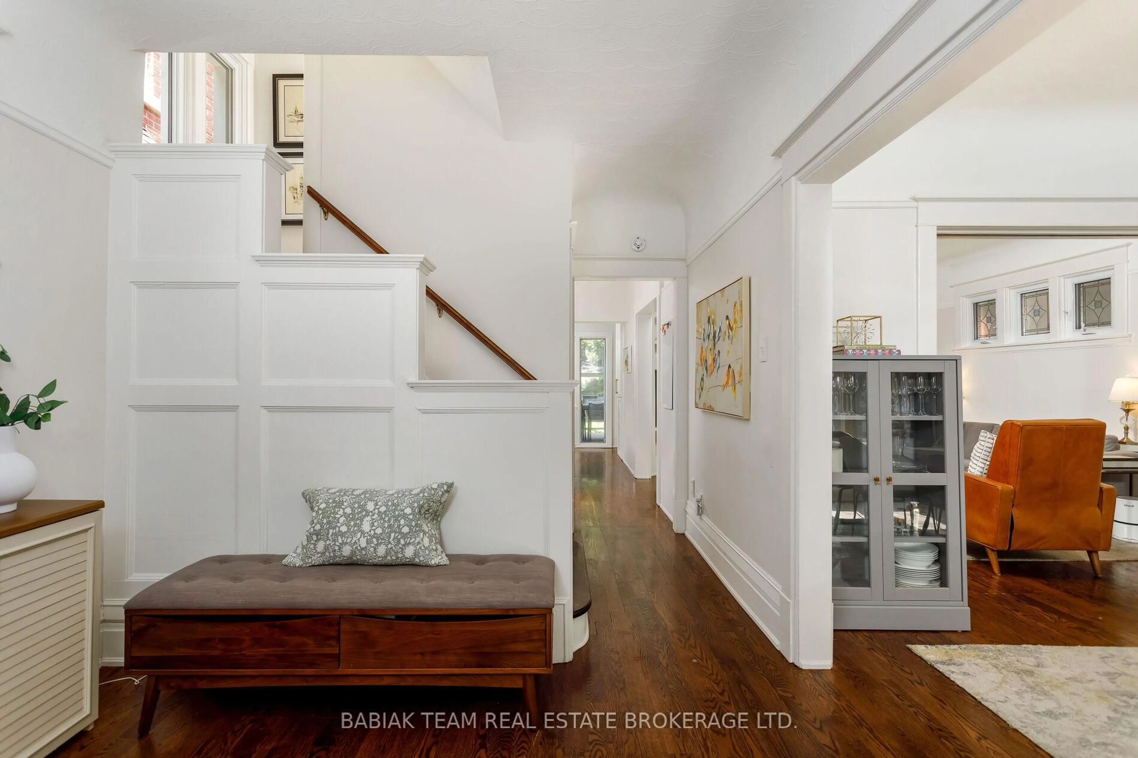 Indoor entryway for 60 Hewitt Ave, Toronto Ontario M6R 1Y3