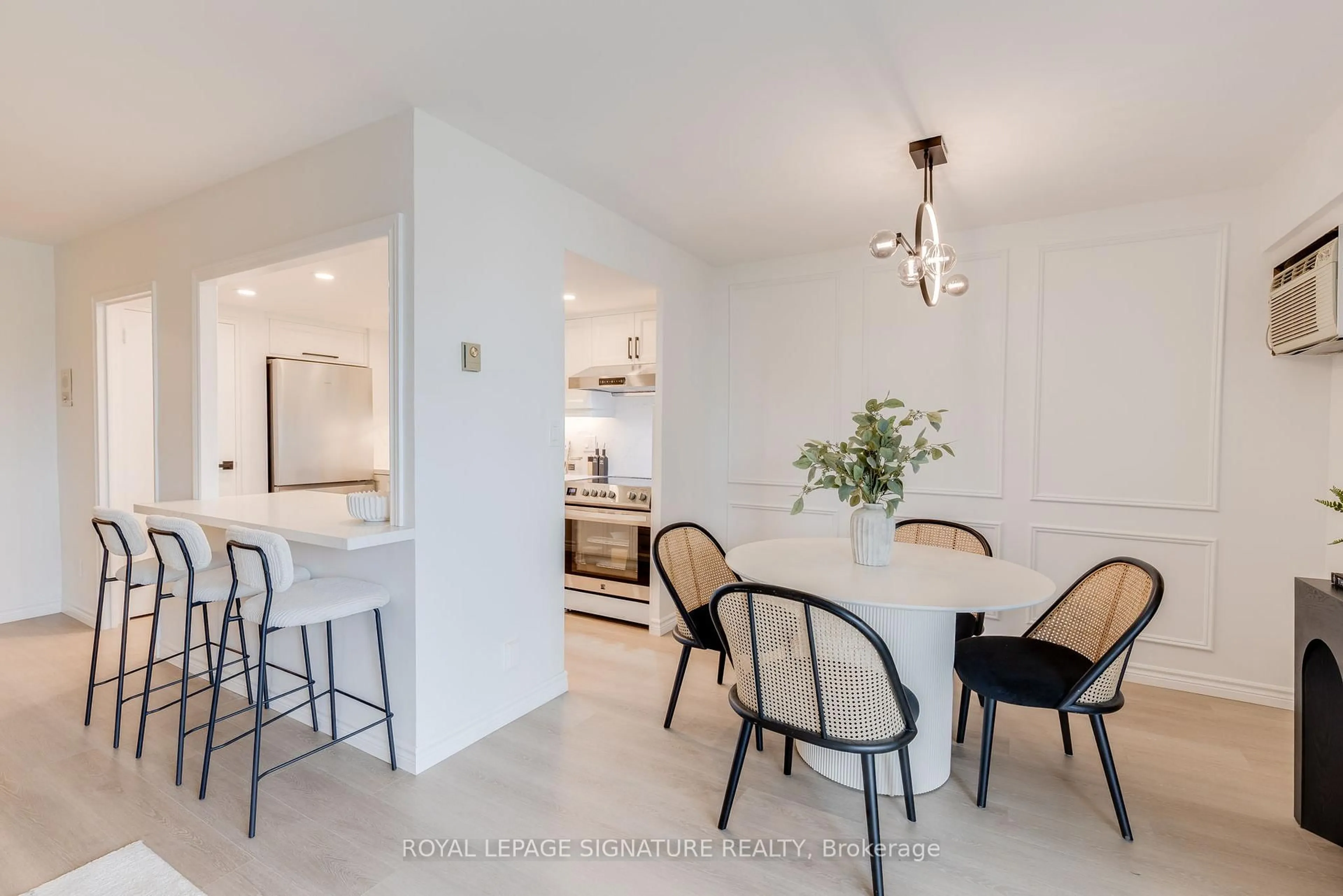Dining room, ceramic/tile floor for 557 The East Mall #506, Toronto Ontario M9B 4A5