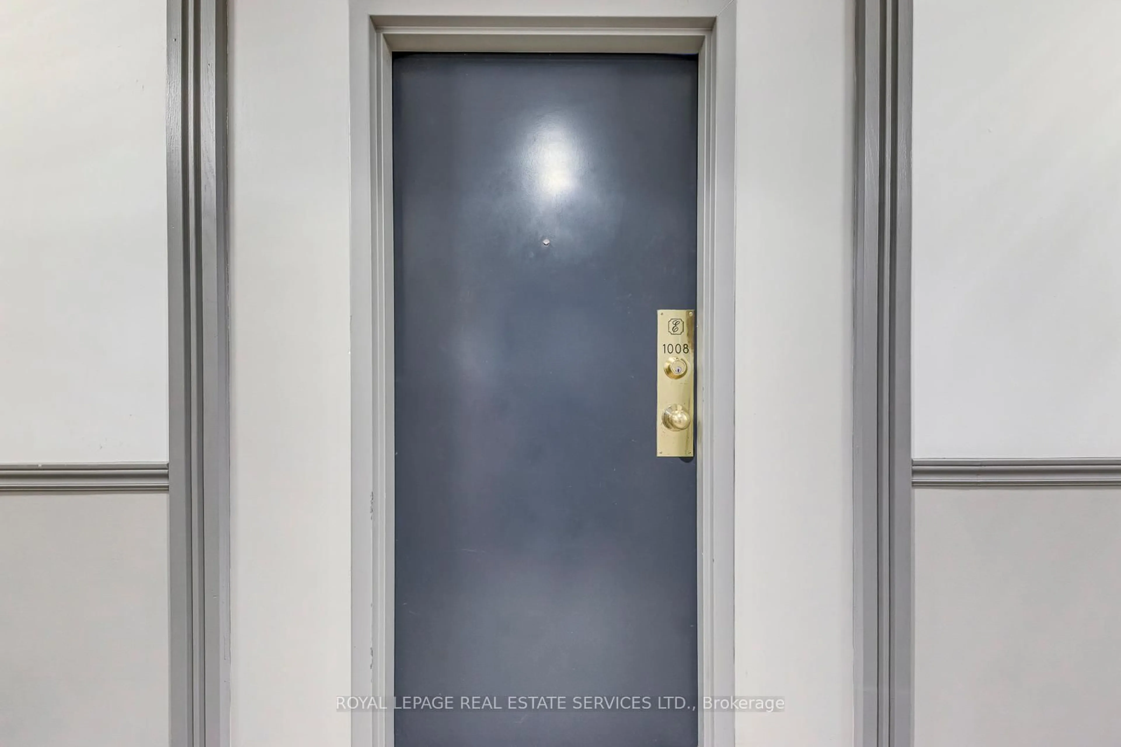 Indoor foyer for 265 Enfield Pl #1008, Mississauga Ontario L5B 3Y7