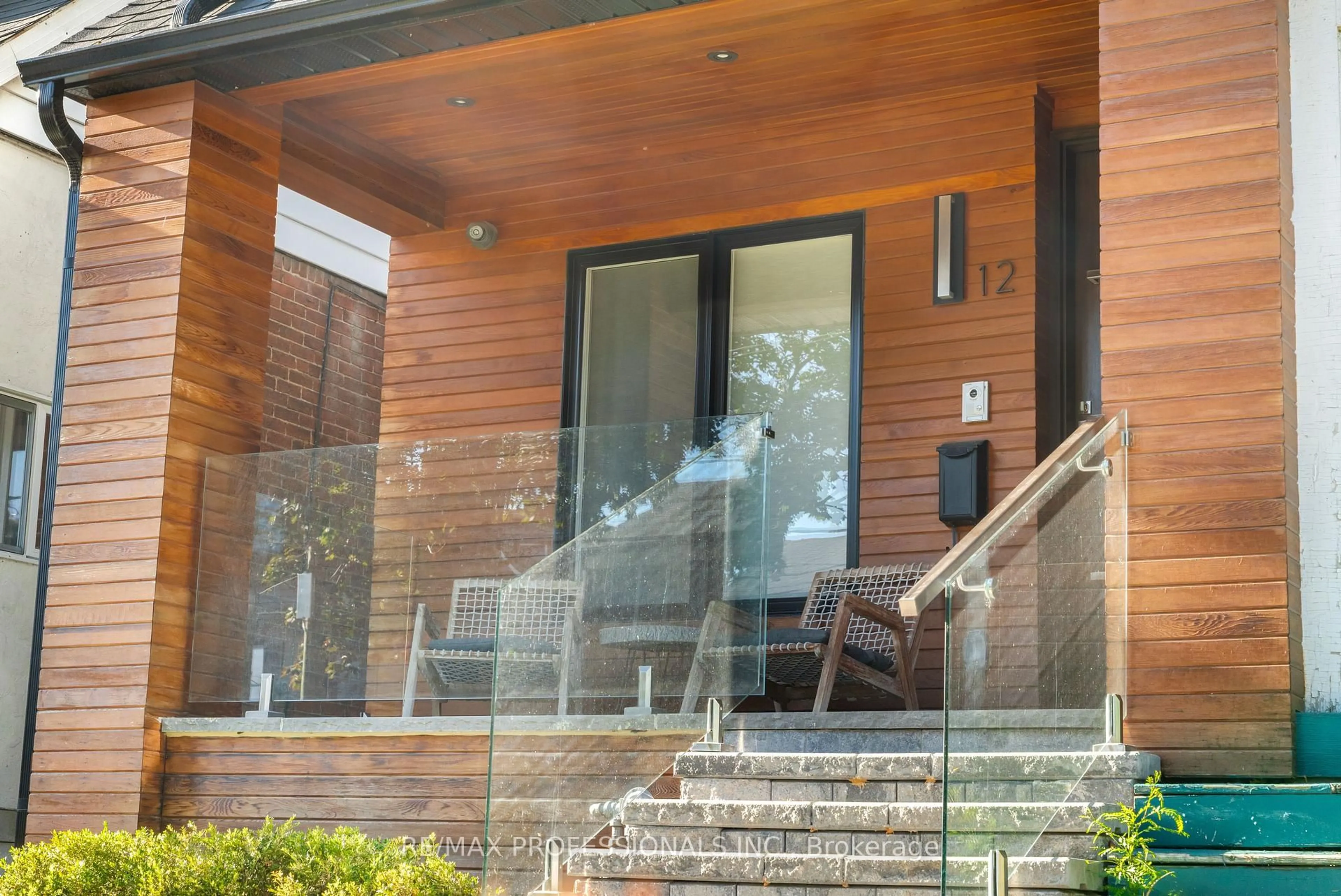 Unknown for 12 Mayfield Ave, Toronto Ontario M6S 1K3